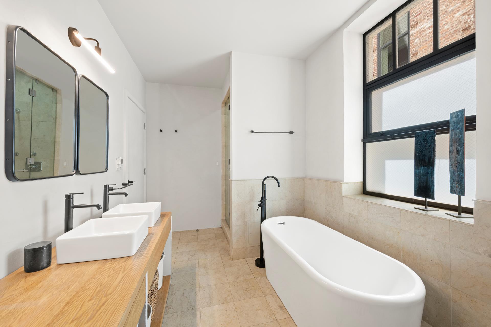 #11 photo, 354 BROADWAY, マンハッタン Tribeca , NY 10013