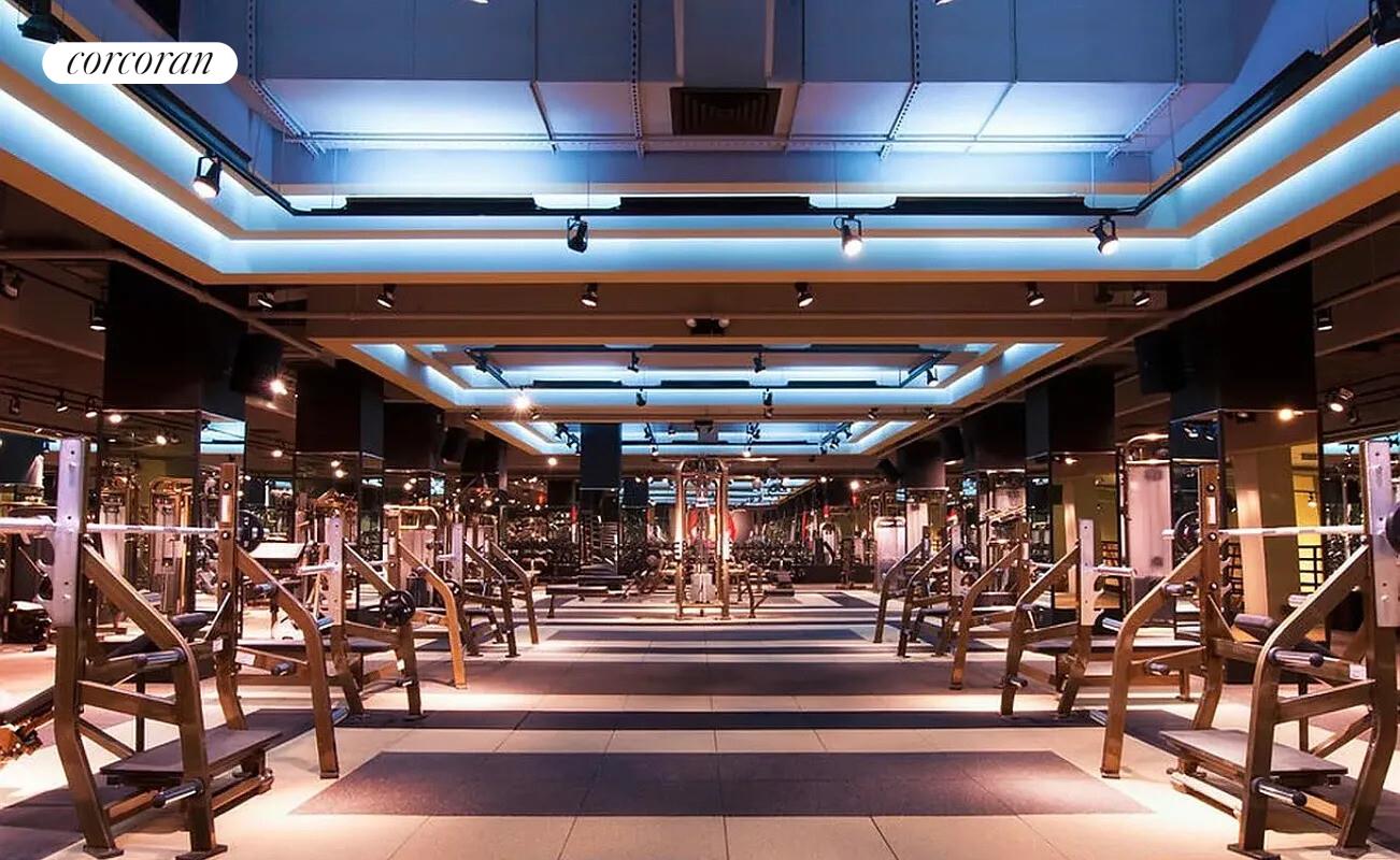 #13 photo, 350 W 50TH Street, マンハッタン Hells Kitchen , NY 10019