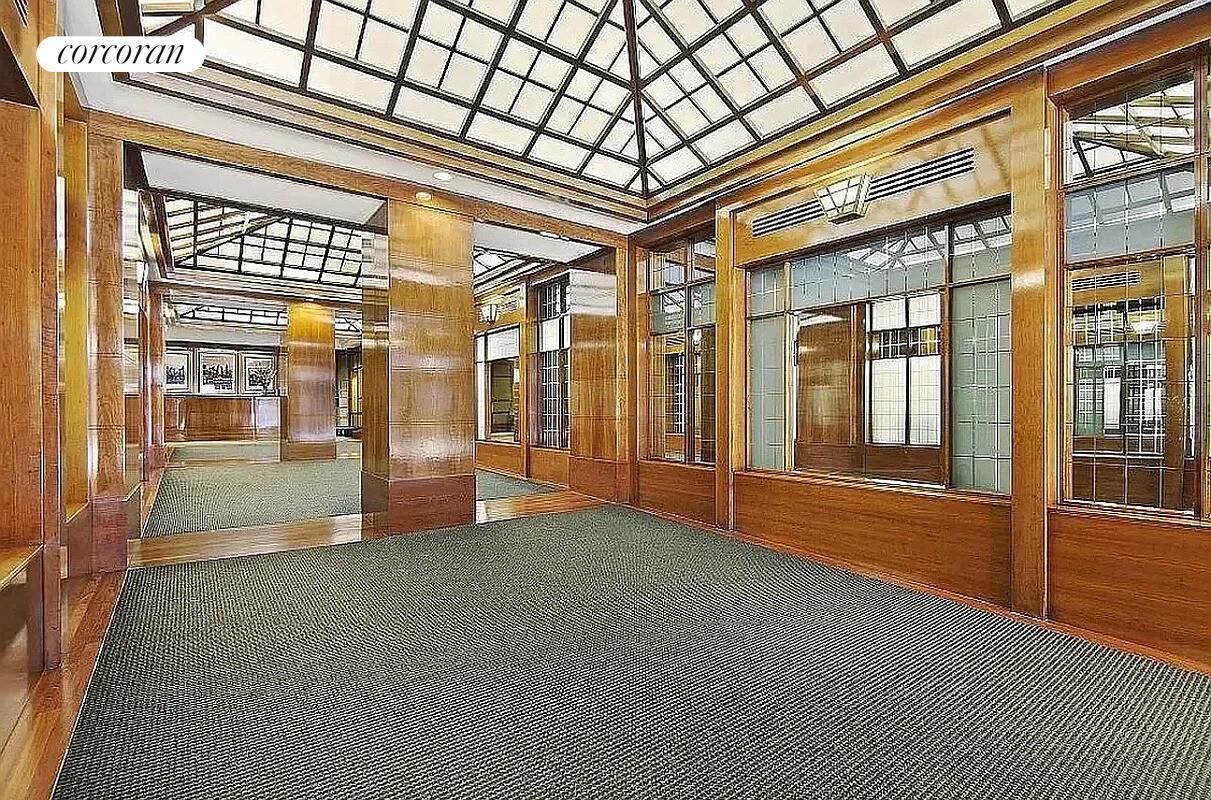 #9 photo, 350 W 50TH Street, マンハッタン Hells Kitchen , NY 10019