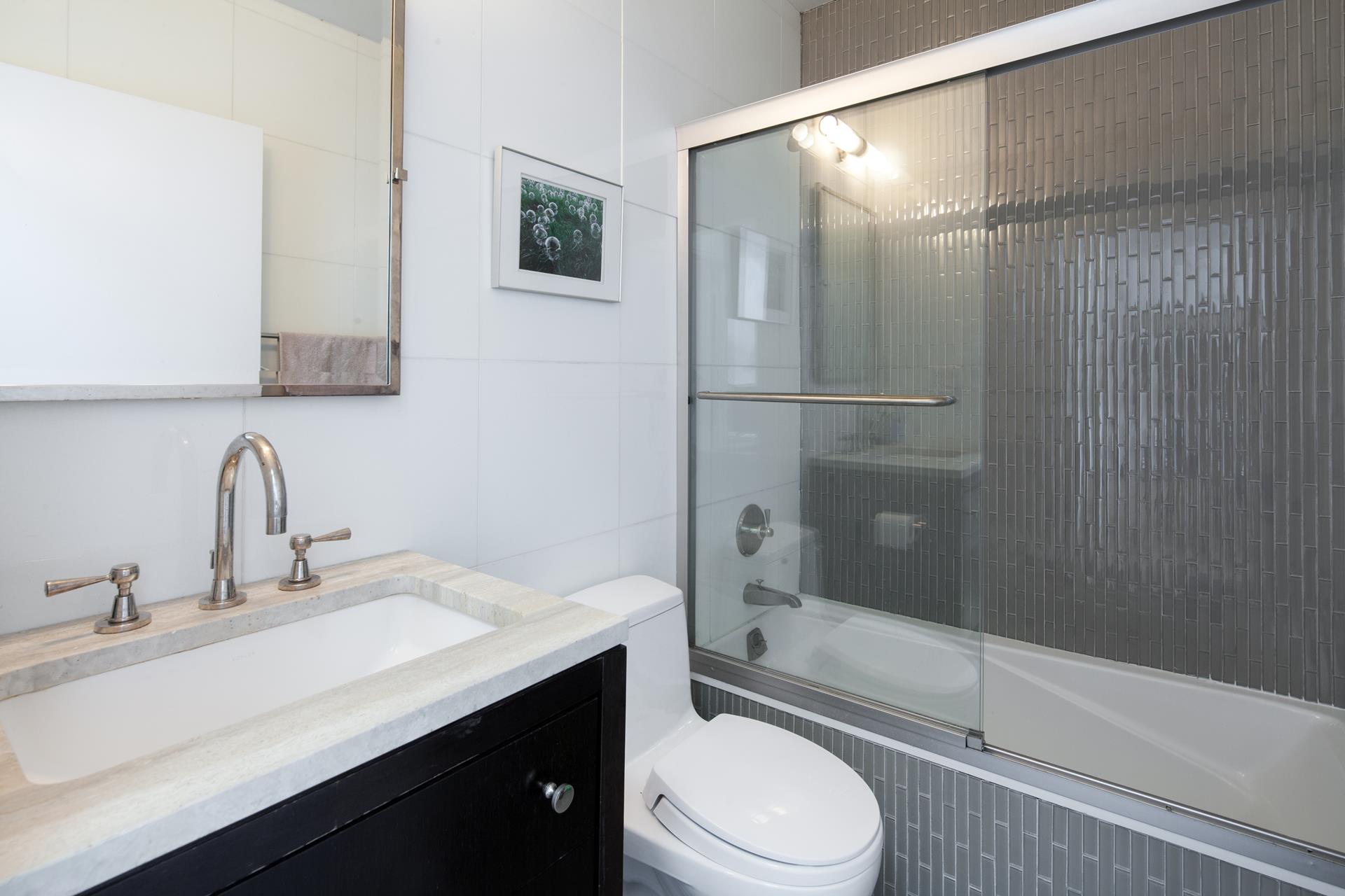 #6 photo, 212 E 47TH Street, マンハッタン Turtle Bay , NY 10017