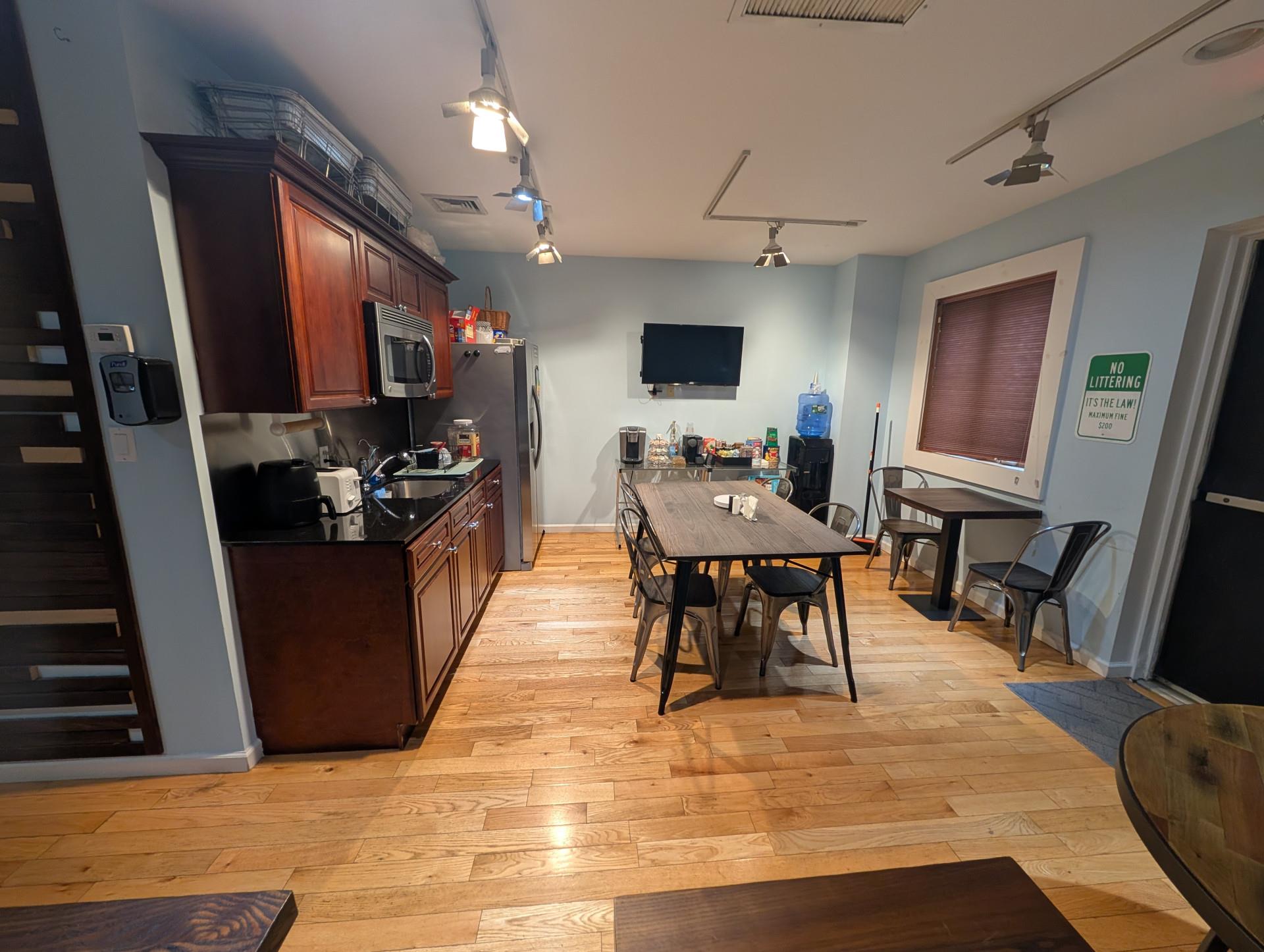 #16 photo, 95 Rockaway Avenue, ナッソー郡 Valley Stream , NY 11580