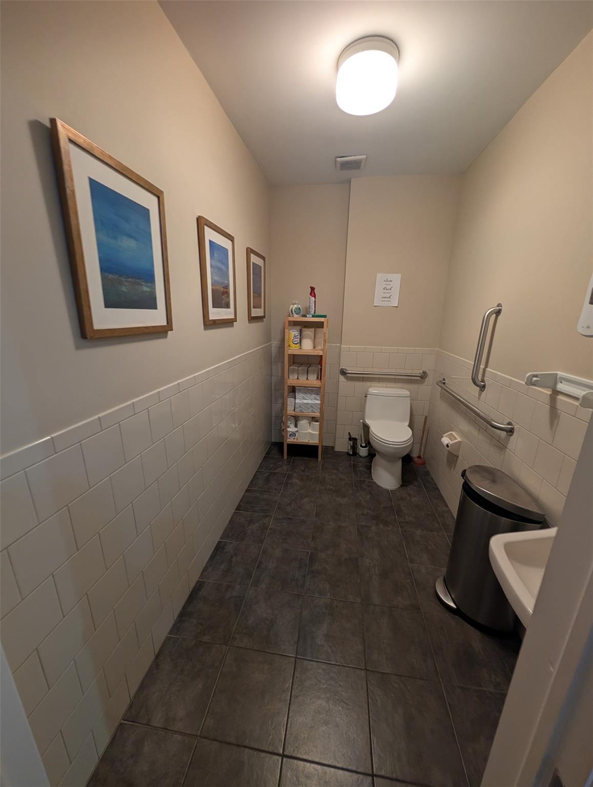 #20 photo, 95 Rockaway Avenue, ナッソー郡 Valley Stream , NY 11580