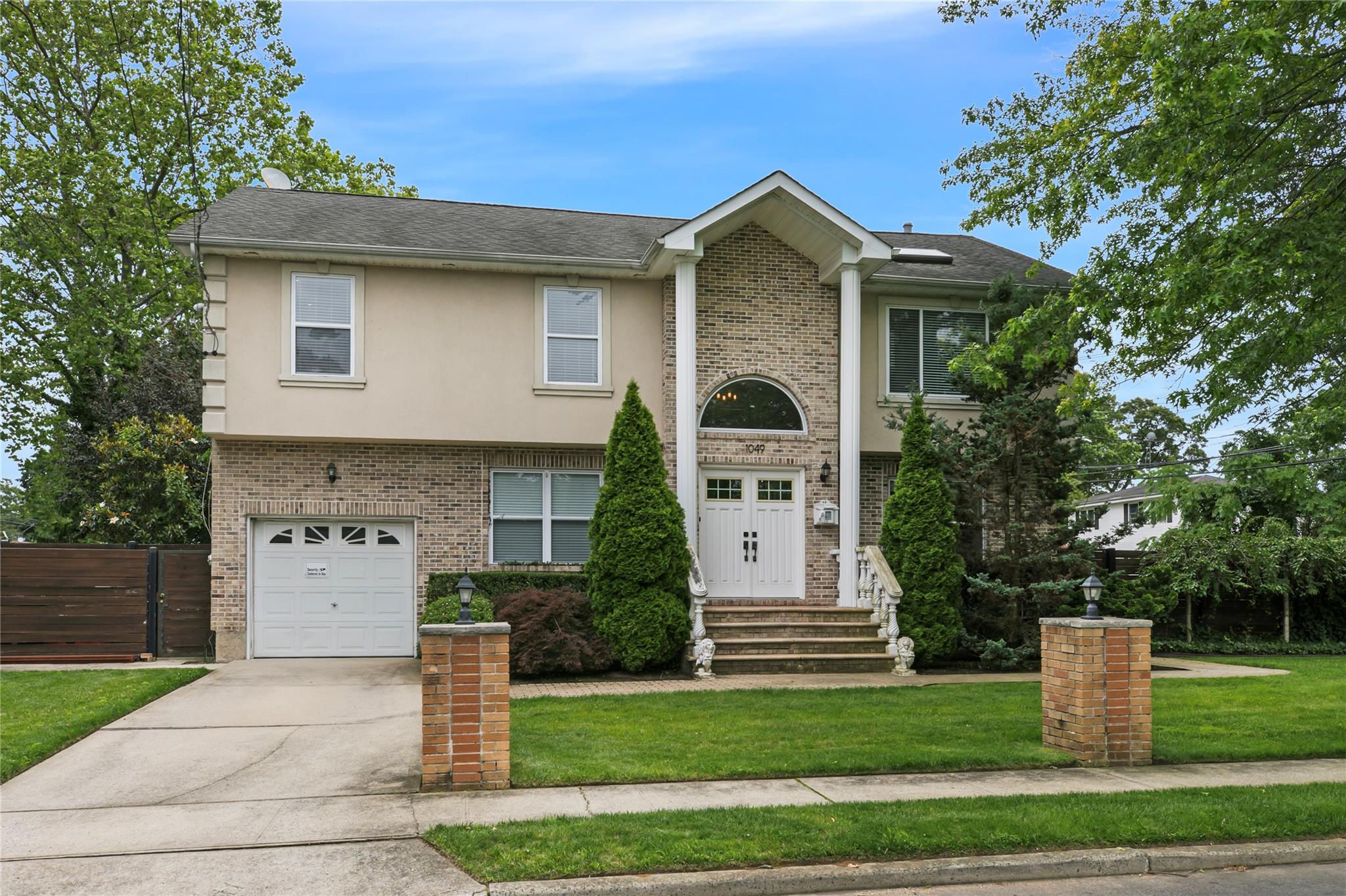 #1 photo, 1049 Owasco Road, West Hempstead , NY 11552