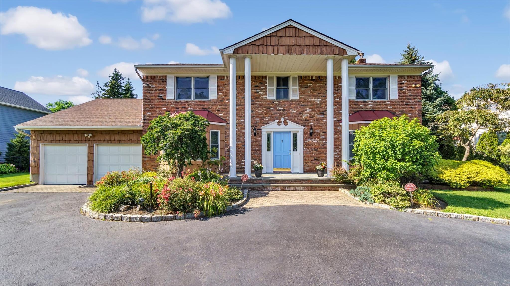 #1 photo, 51 Victor Lane, Woodbury , NY 11797