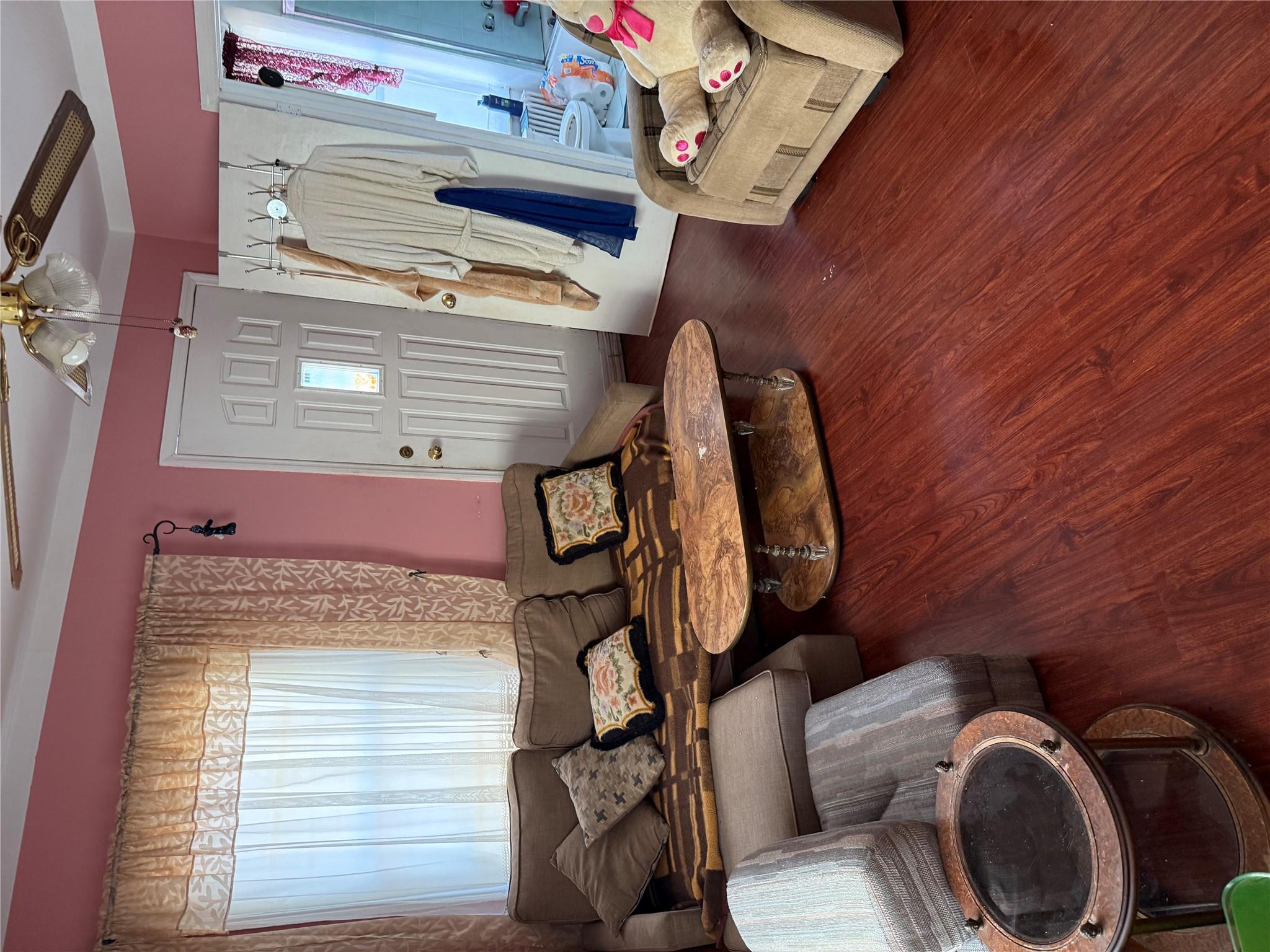 #5 photo, 699 Henderson Avenue, スタテンアイランド Staten Island , NY 10310