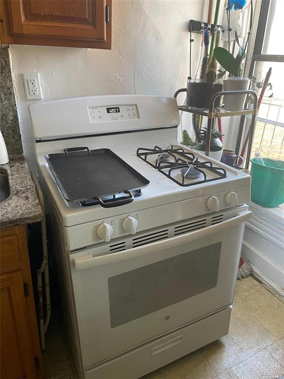 #8 photo, 567 Saint Johns Place, ブルックリン区 Brooklyn , NY 11238