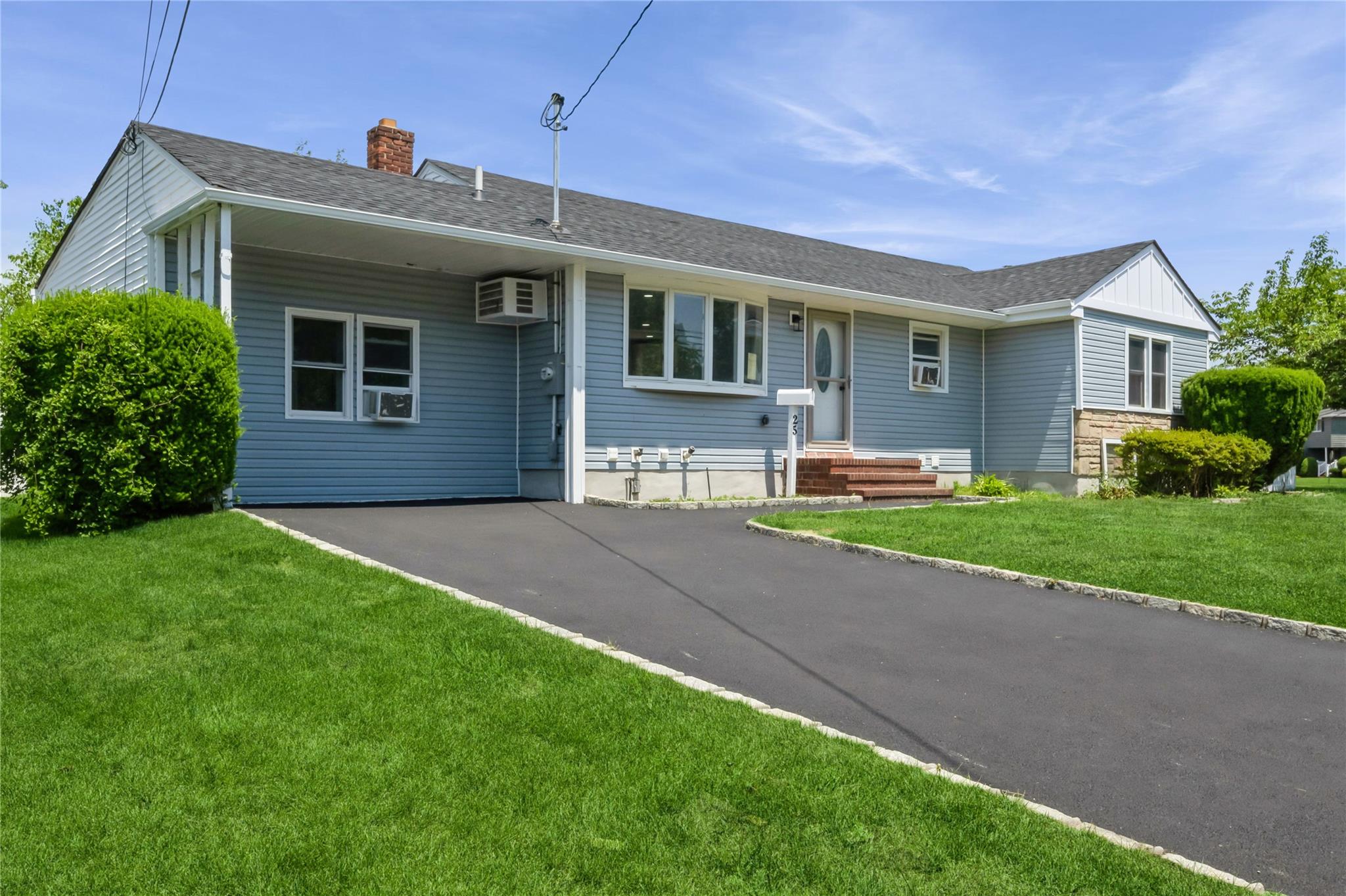 #1 photo, 25 Martin Road, Bethpage , NY 11714