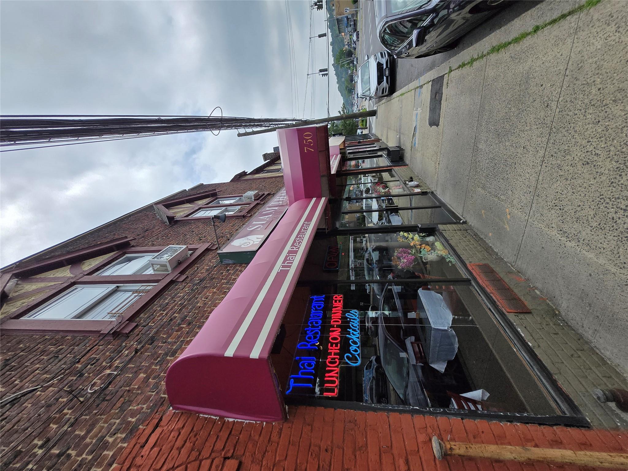 #5 photo, 750 Central Park Avenue, Scarsdale , NY 10583