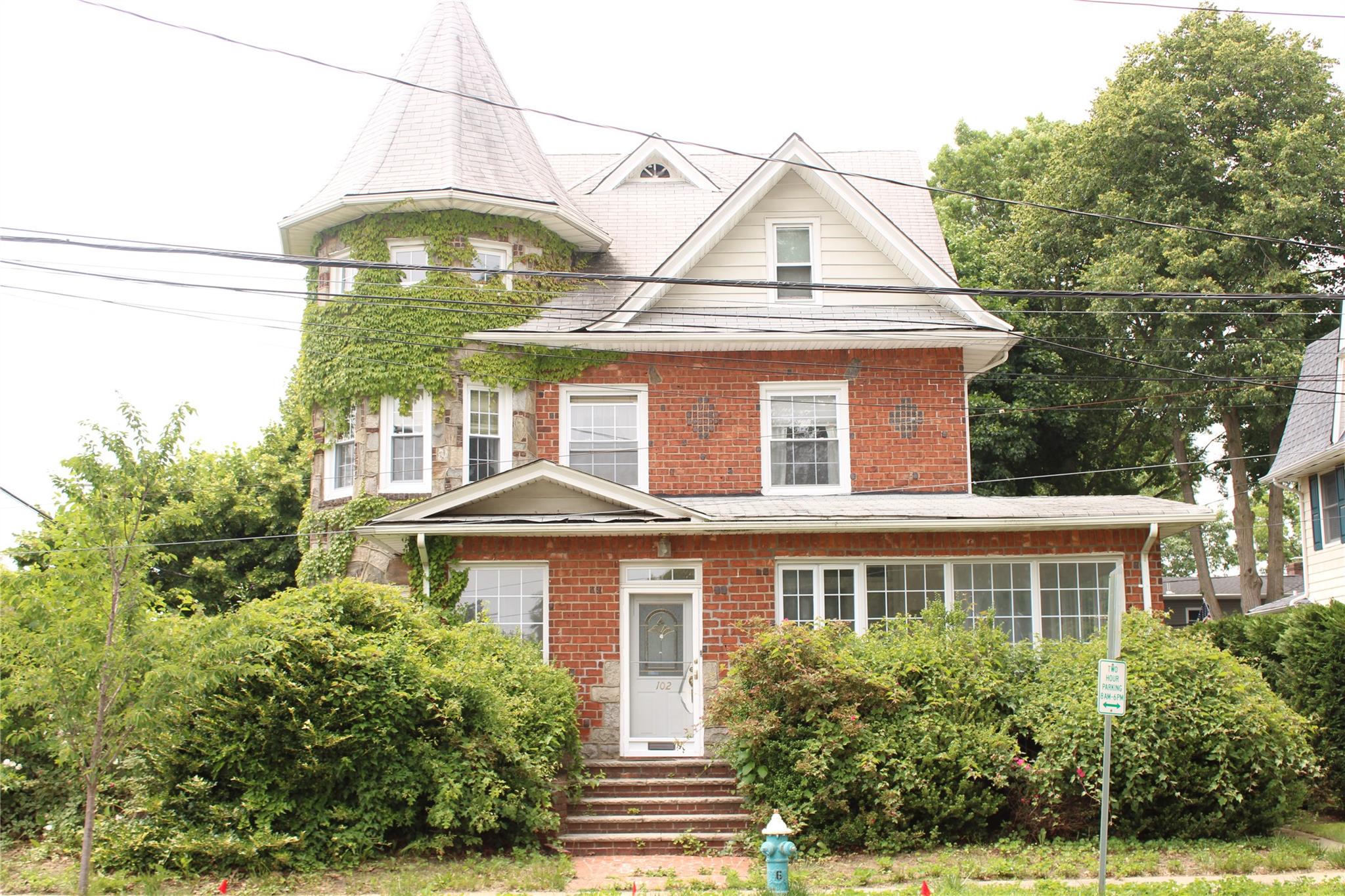 #1 photo, 102 Roosevelt Street, ناسو Garden City , NY 11530