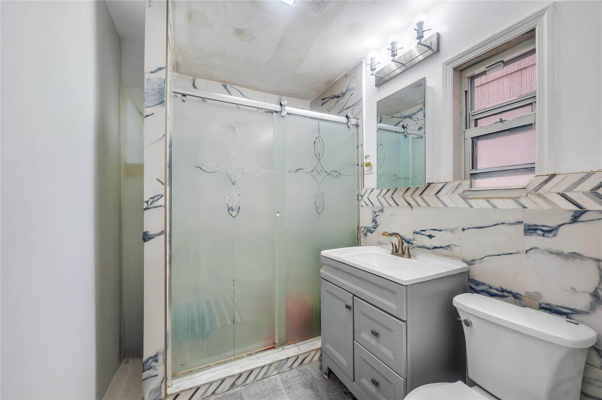 #12 photo, 371 Pine Street, ブルックリン区 Brooklyn , NY 11208