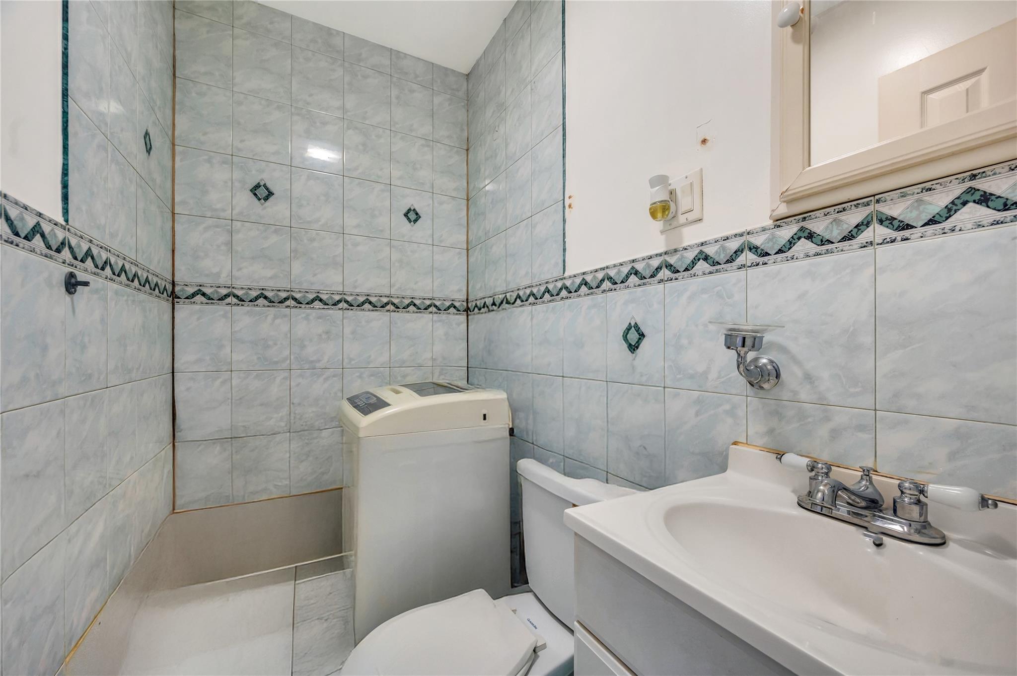 #15 photo, 371 Pine Street, ブルックリン区 Brooklyn , NY 11208