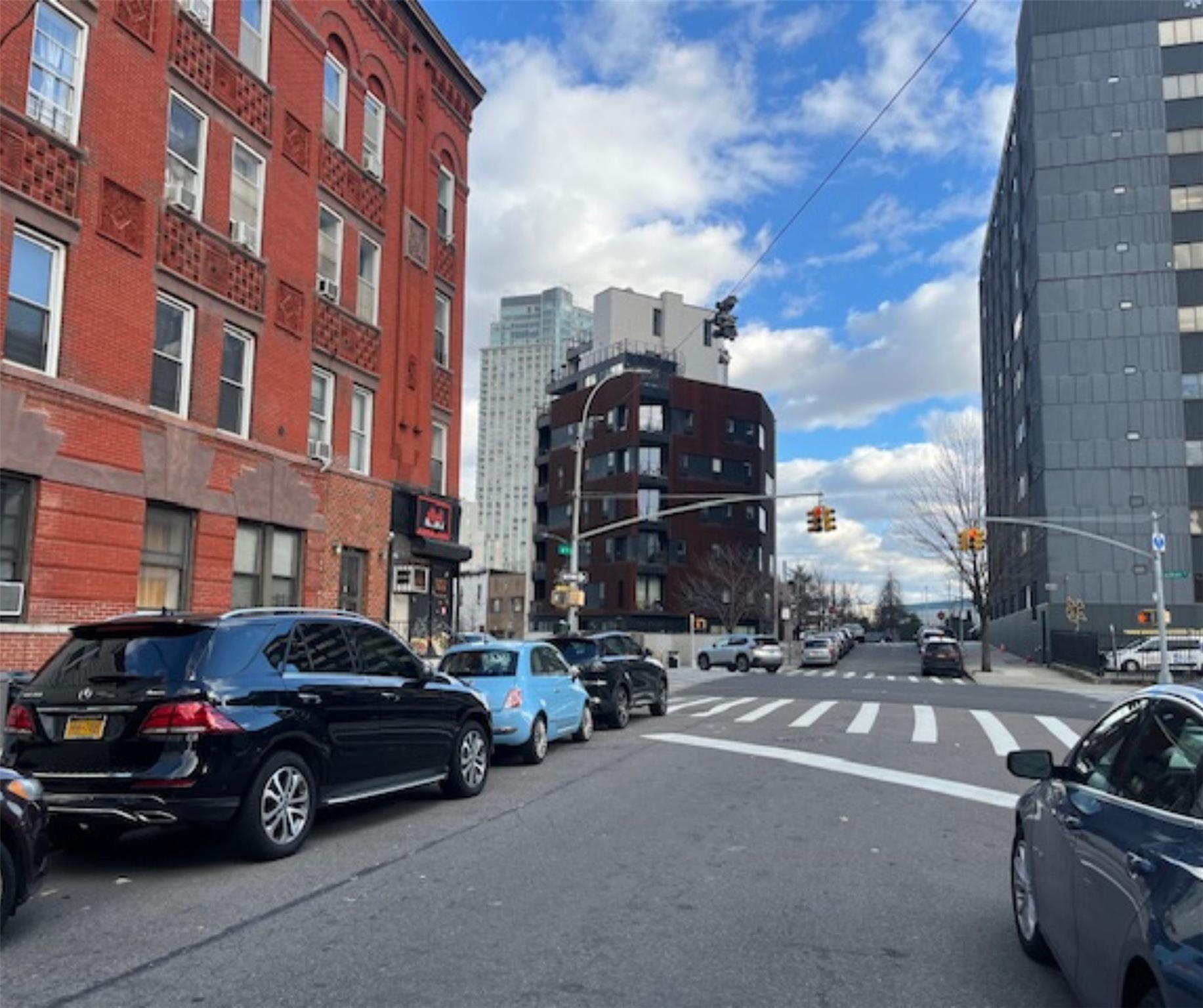 #3 photo, 11-21 47th Road, クイーンズ区 Long Island City , NY 11101