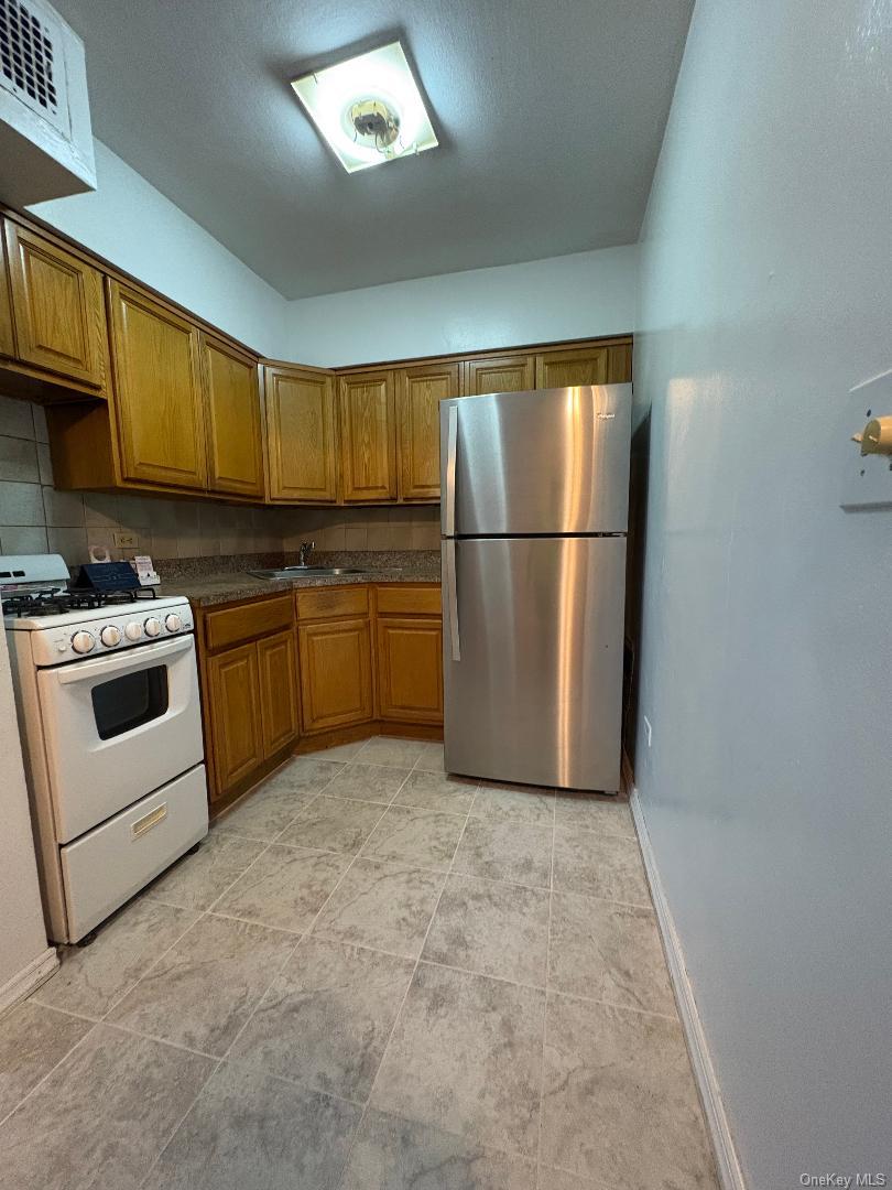 #7 photo, 41-31 51 Street, クイーンズ区 Woodside , NY 11377