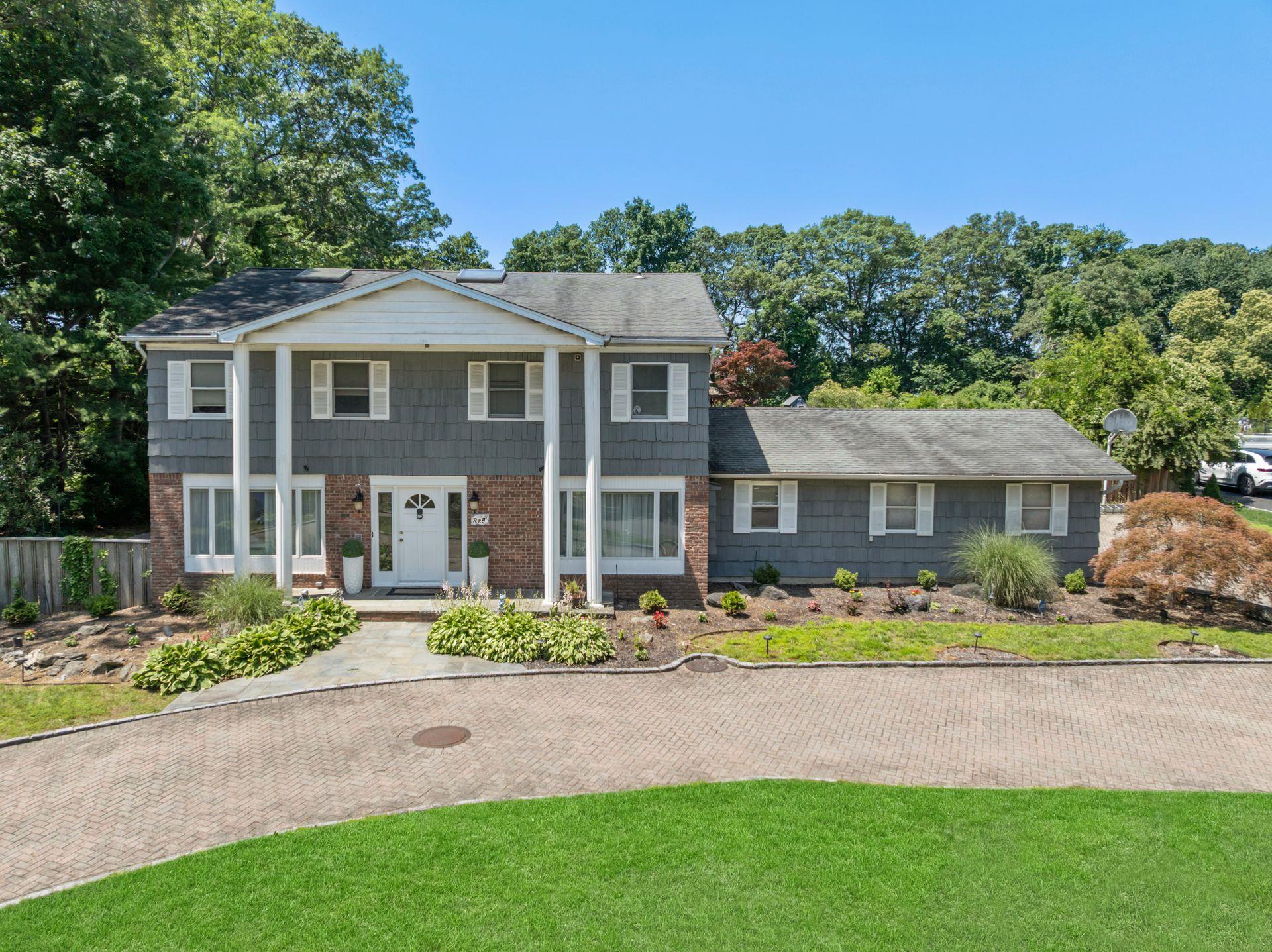 #1 photo, 9 Lucille Lane, Dix Hills , NY 11746