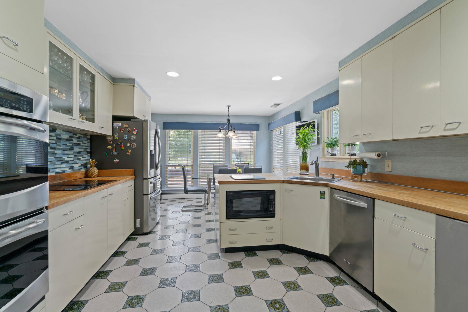 #19 photo, 9 Lucille Lane, 東長島 Dix小山 Dix Hills , NY 11746