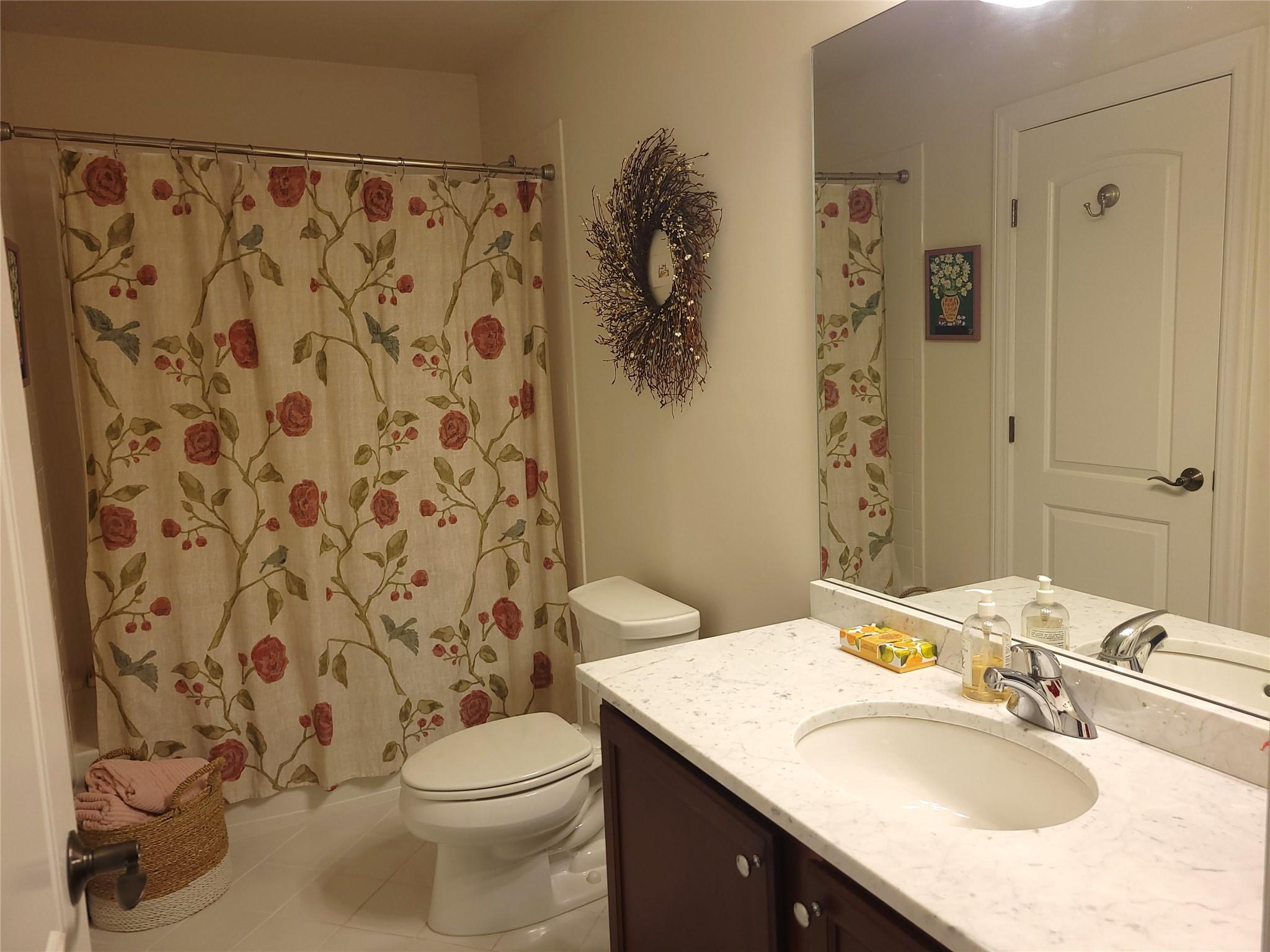 #16 photo, 4 Toni Court, 東長島 Center Moriches , NY 11934