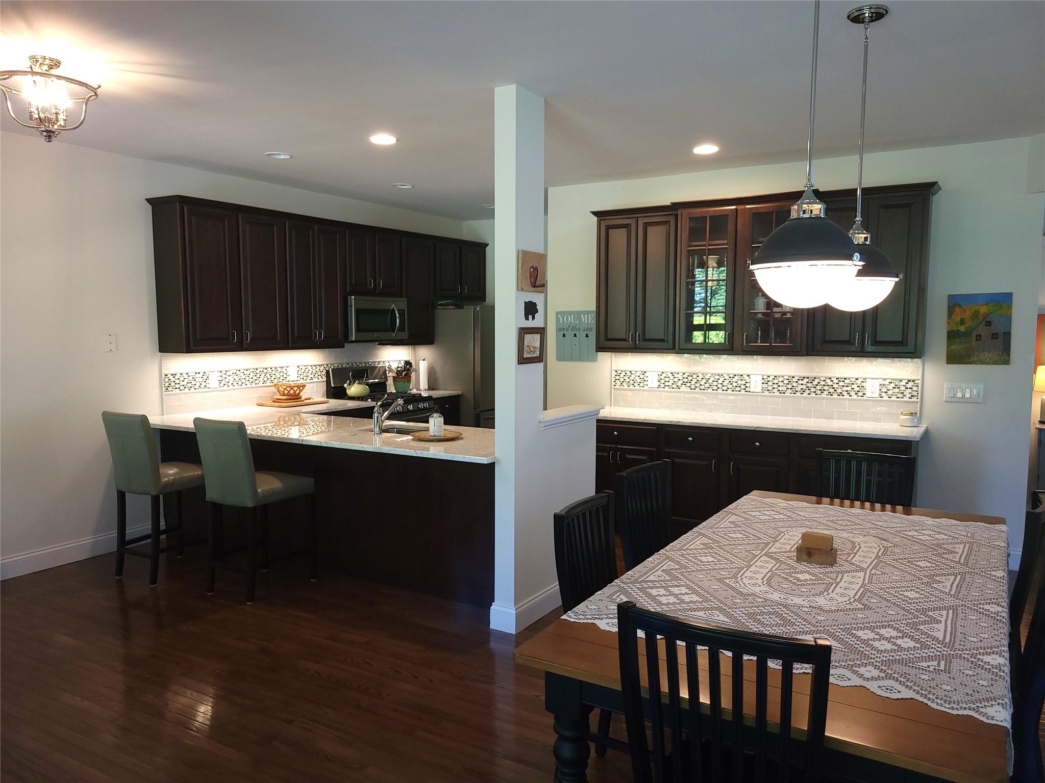 #7 photo, 4 Toni Court, 東長島 Center Moriches , NY 11934