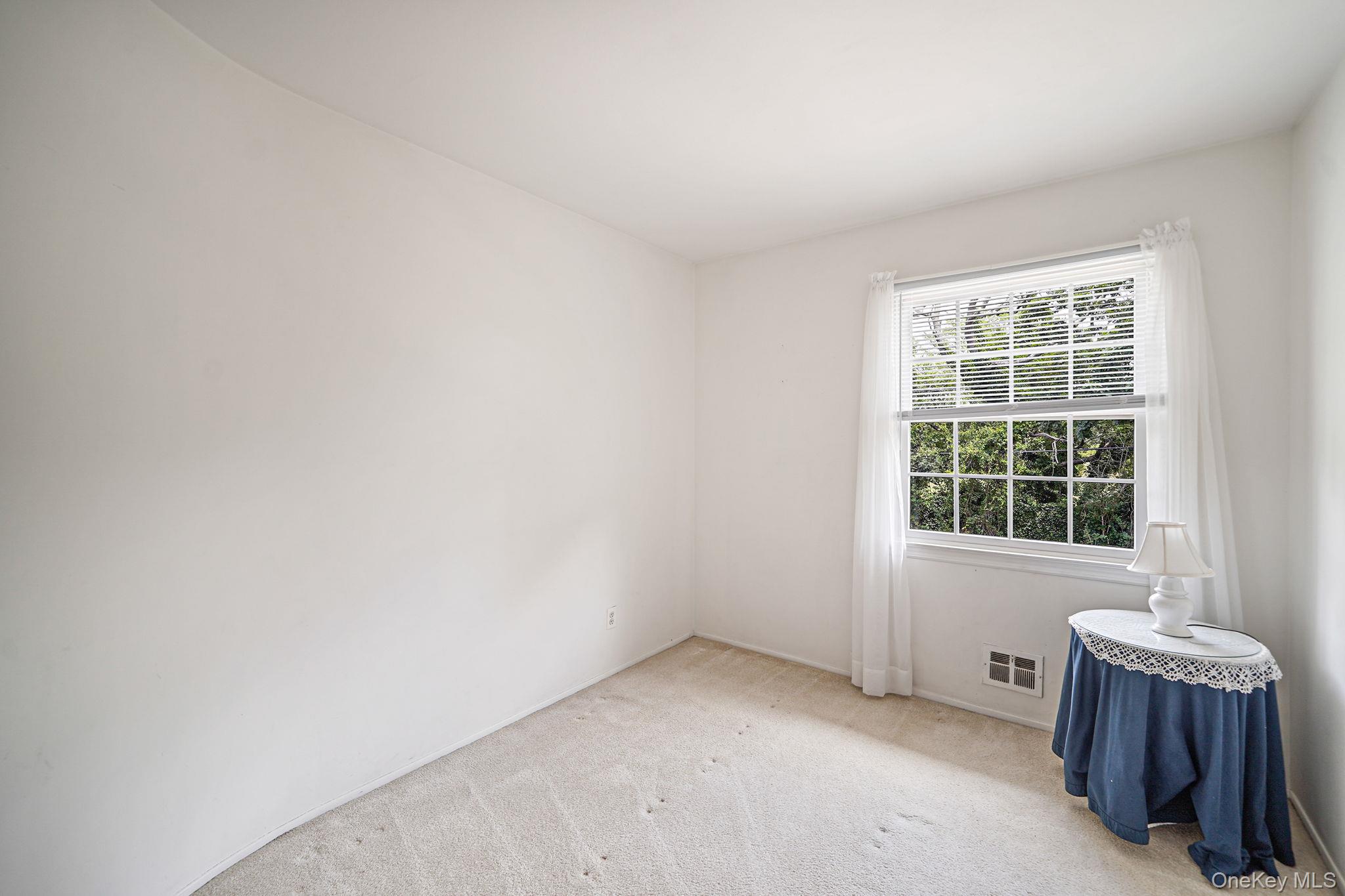 #18 photo, 708 Bohemia Parkway, サフォーク郡 Sayville , NY 11782