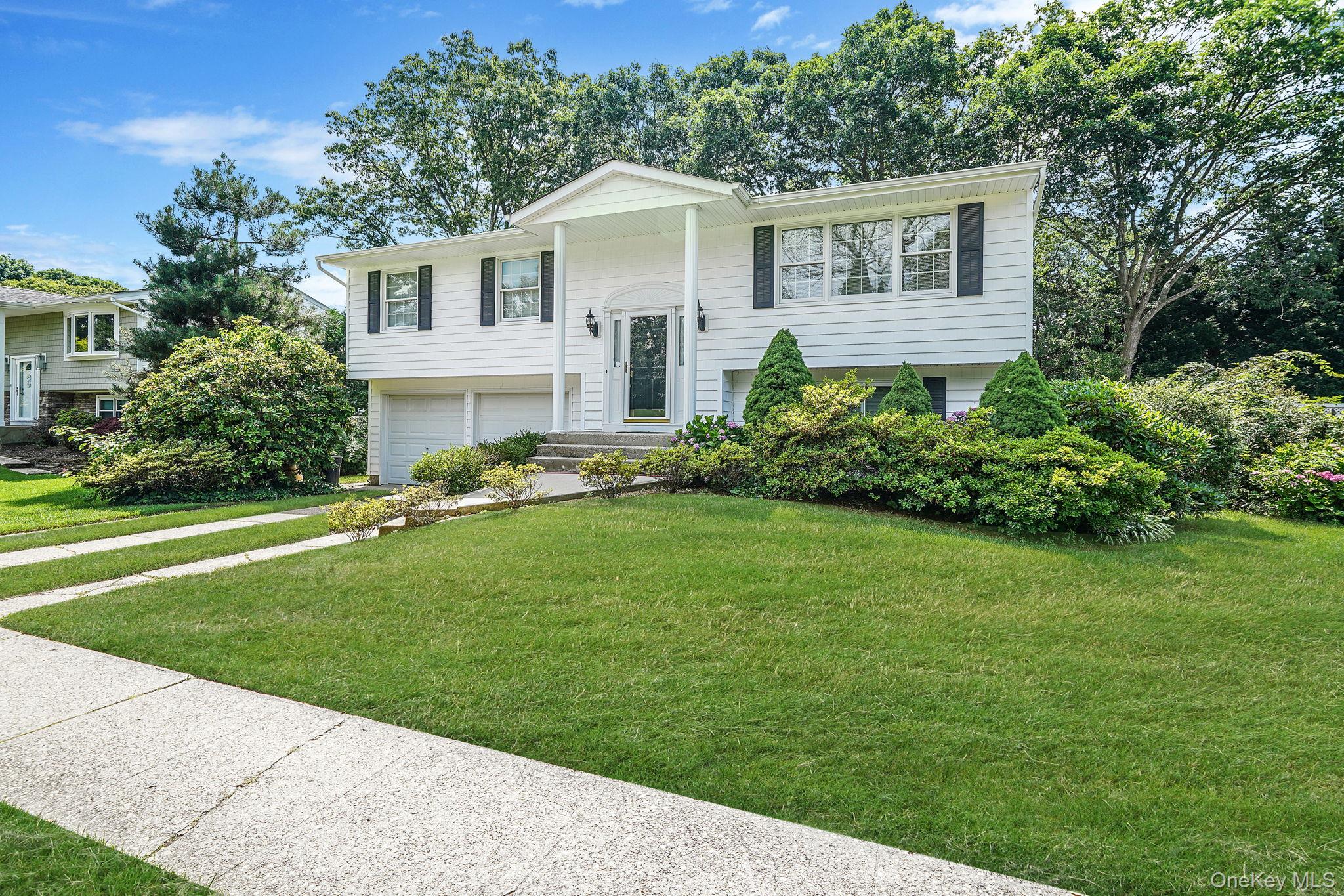 #3 photo, 708 Bohemia Parkway, サフォーク郡 Sayville , NY 11782