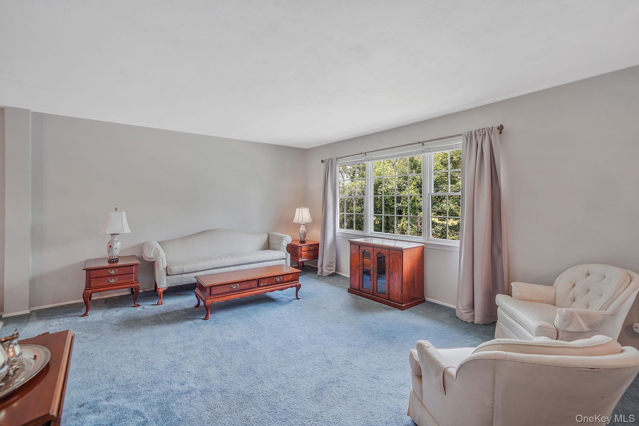 #6 photo, 708 Bohemia Parkway, サフォーク郡 Sayville , NY 11782