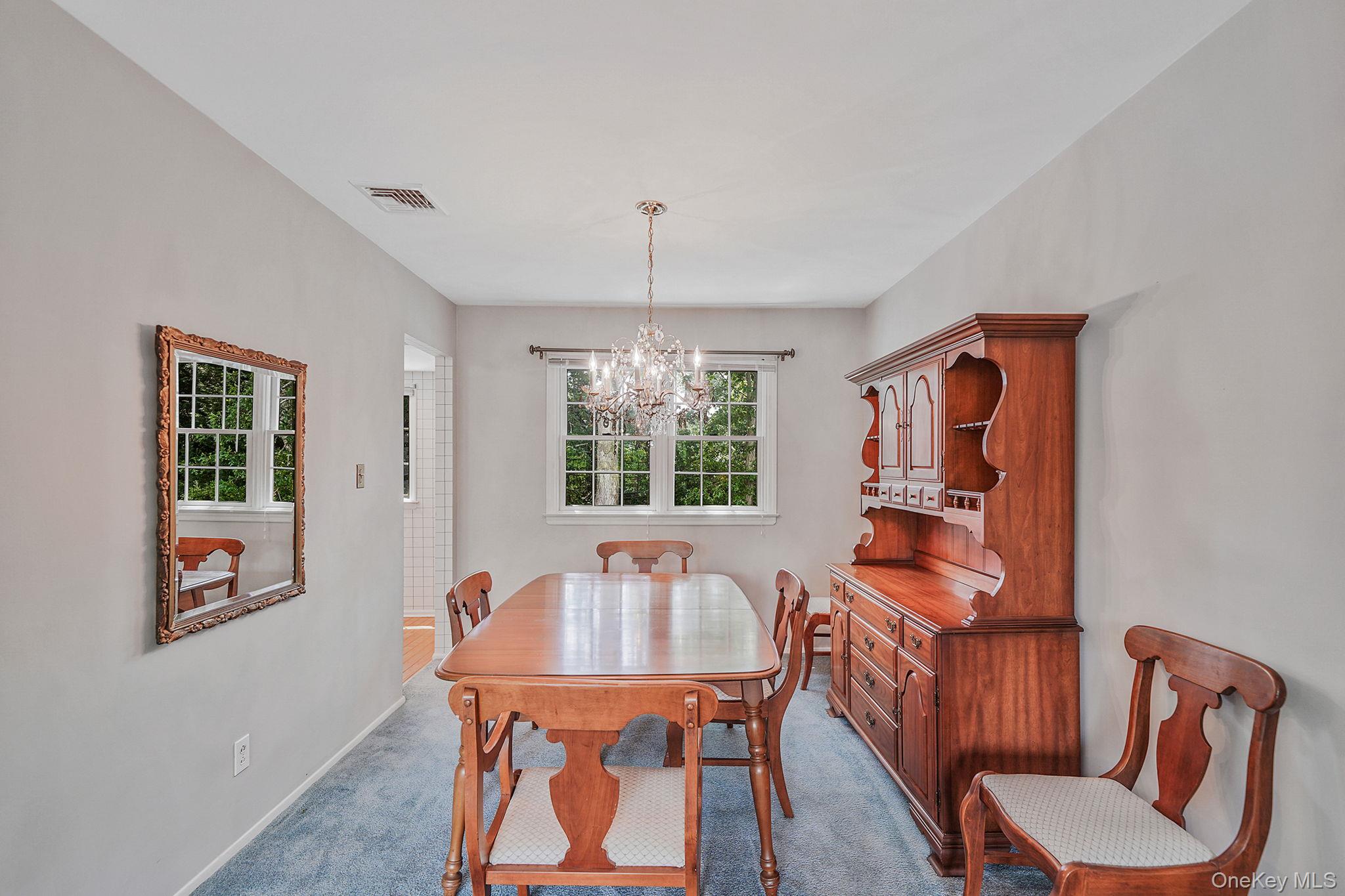 #8 photo, 708 Bohemia Parkway, サフォーク郡 Sayville , NY 11782