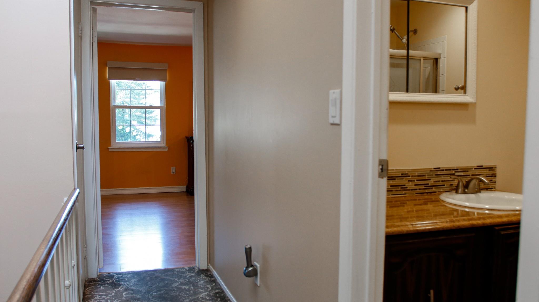 #12 photo, 11 Manors Drive, ناسو Jericho , NY 11753