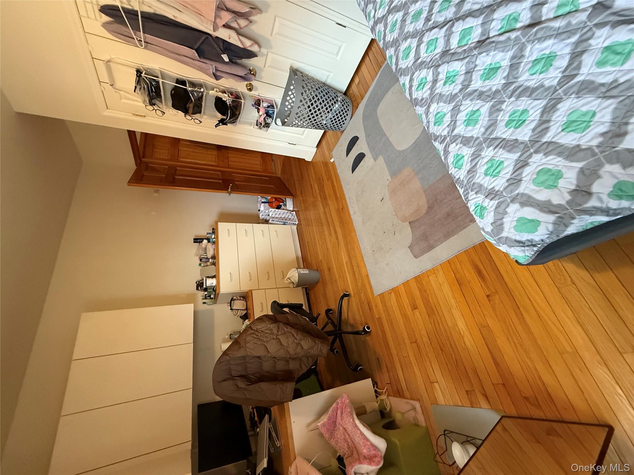 #13 photo, 4231 Colden Street, クイーンズ区 Flushing , NY 11355-4788