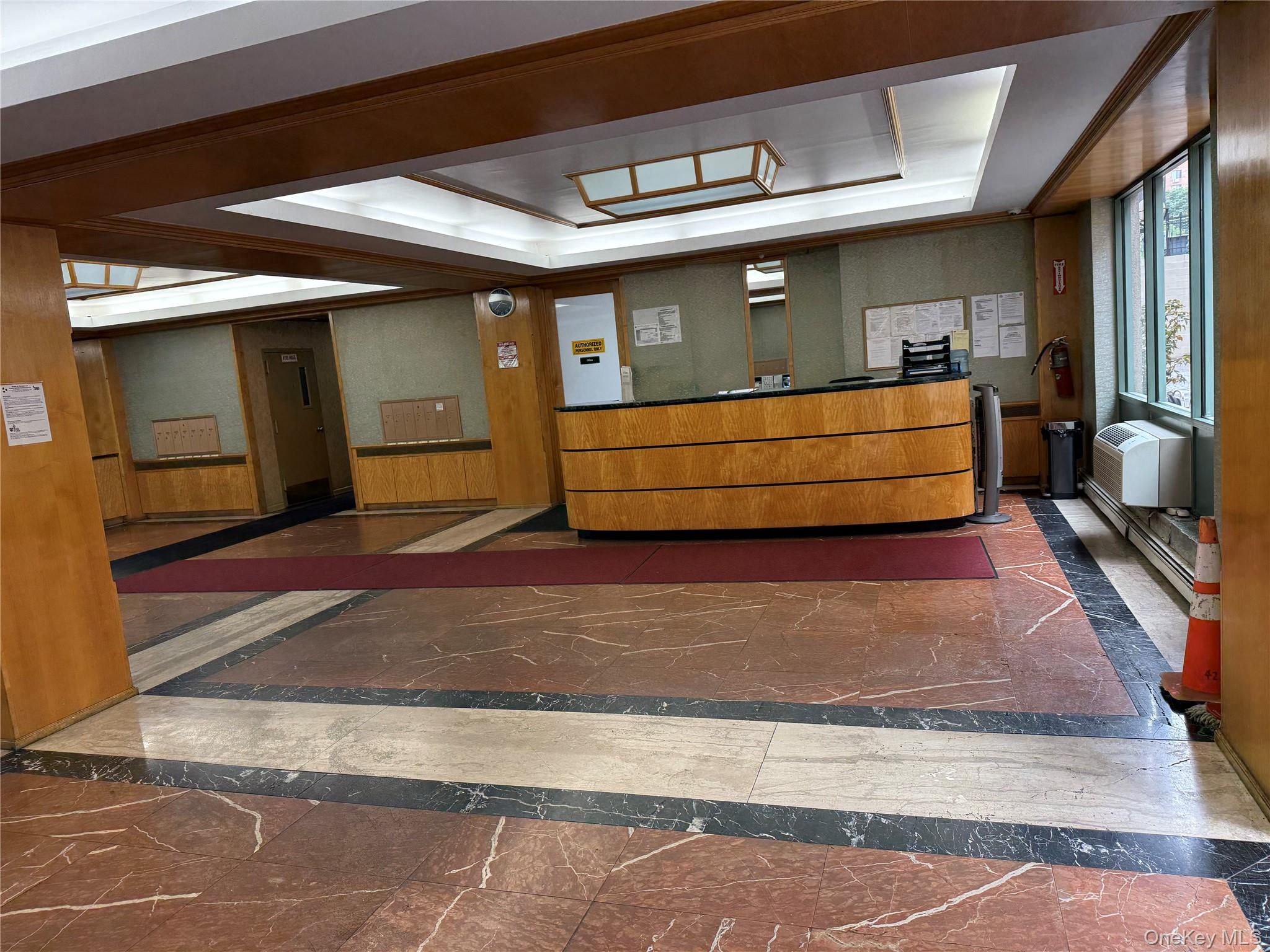 #2 photo, 4231 Colden Street, クイーンズ区 Flushing , NY 11355-4788