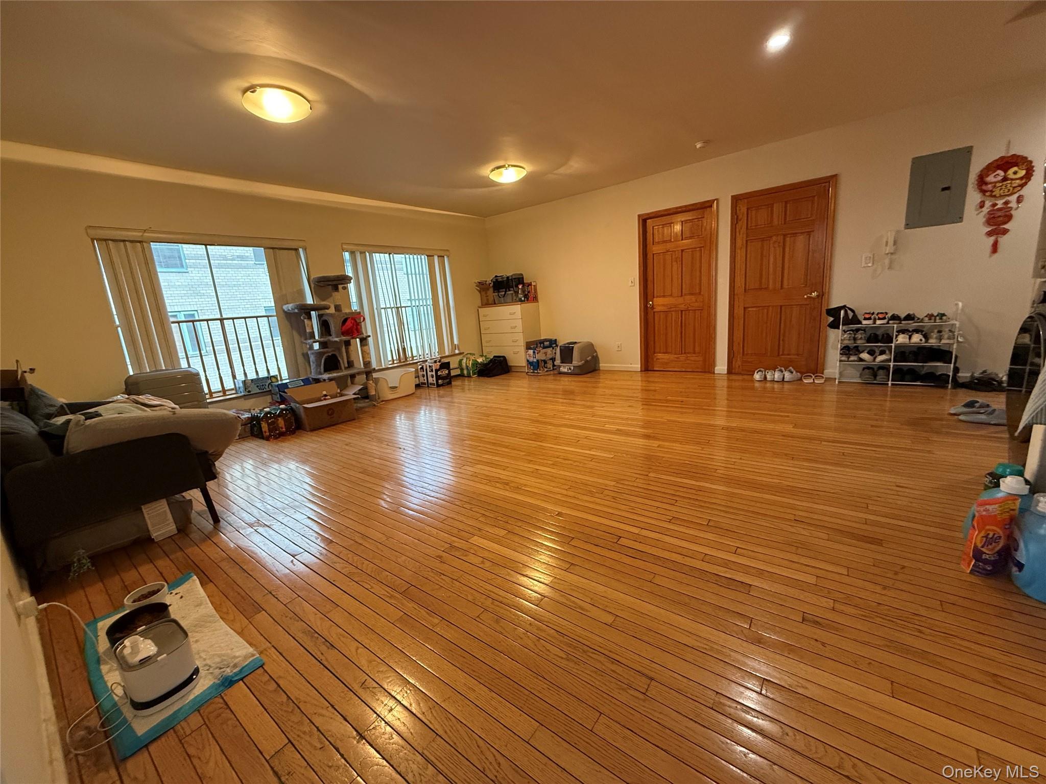 #4 photo, 4231 Colden Street, クイーンズ区 Flushing , NY 11355-4788