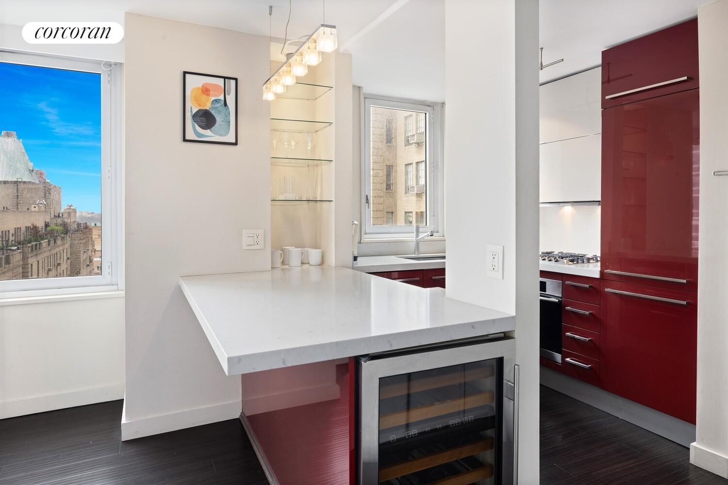 #4 photo, 322 W 57TH Street, マンハッタン Hells Kitchen , NY 10019