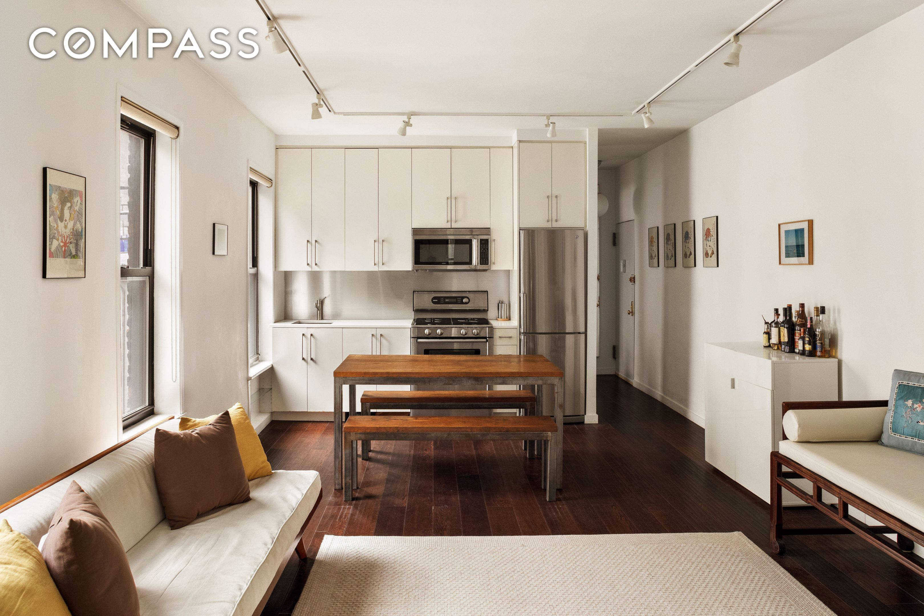 #4 photo, 224 E 11th Street, マンハッタン East Village , NY 10003