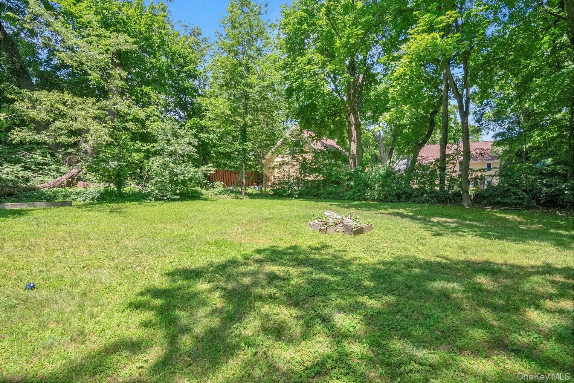 #11 photo, 858 Pleasantville Road, Briarcliff Manor , NY 10510