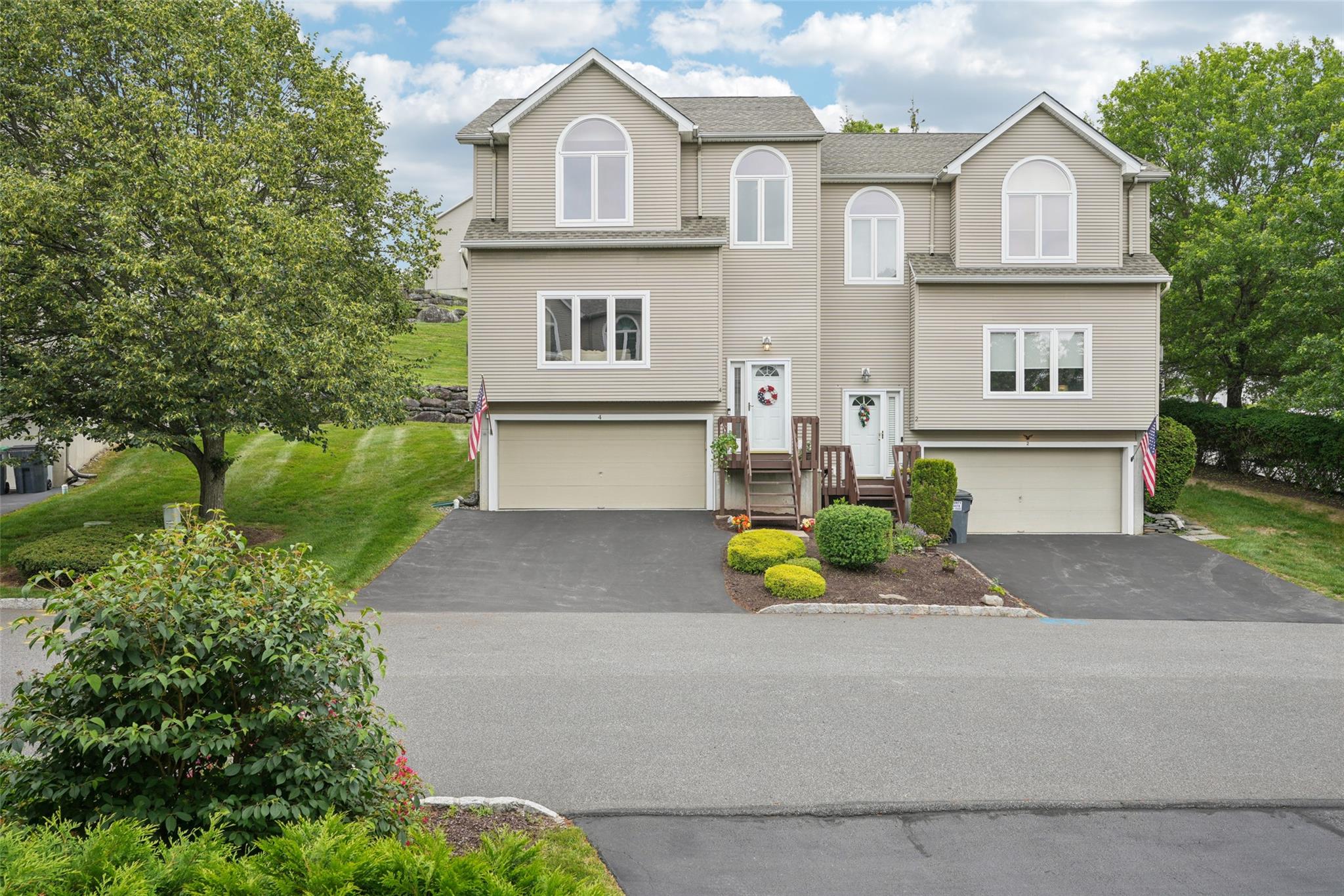#1 photo, 4 Cliffside Court, Highland Mills , NY 10930