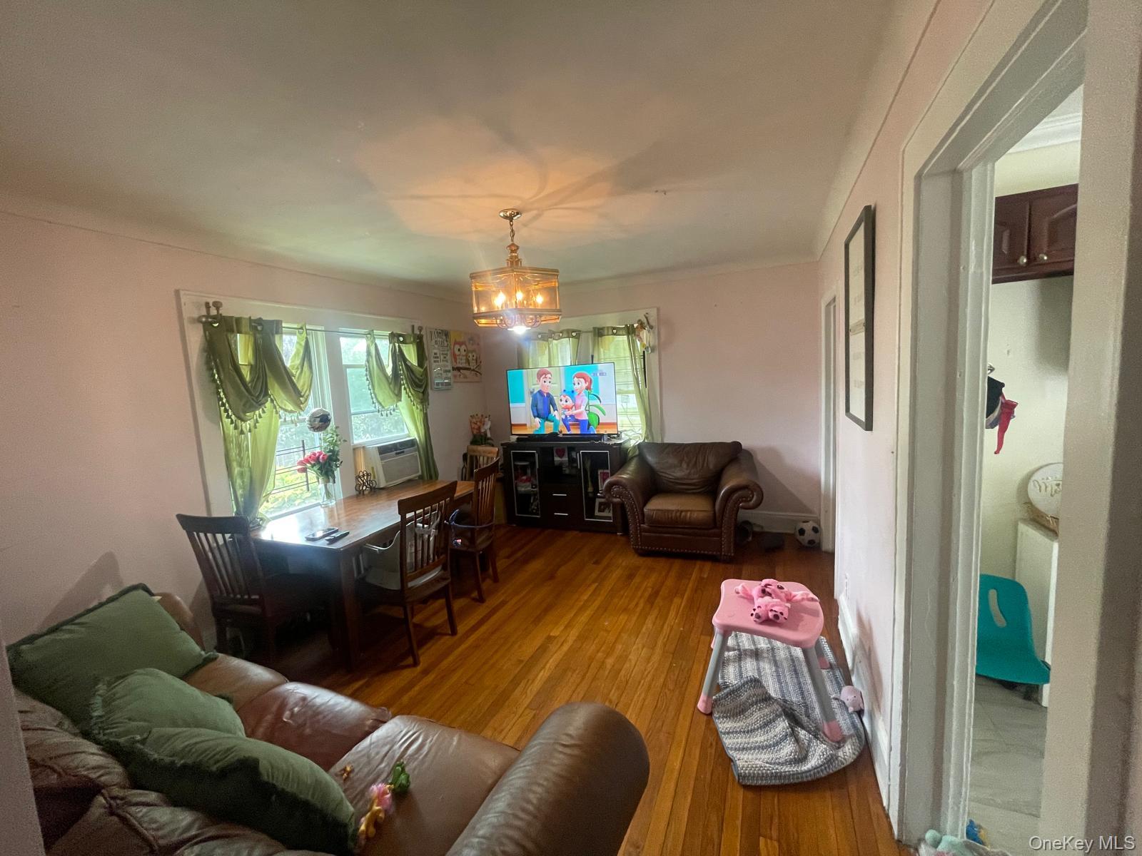 #2 photo, 44 Nassau Parkway, ナッソー郡 Hempstead , NY 11550