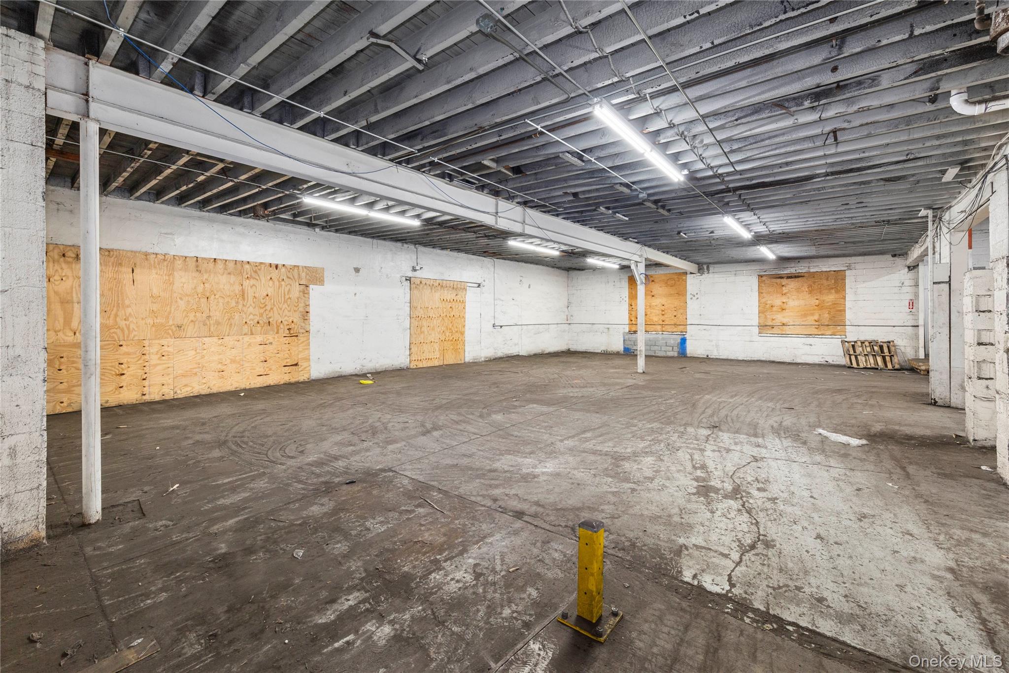 #7 photo, 627 W Merrick Road, ナッソー郡 Valley Stream , NY 11580