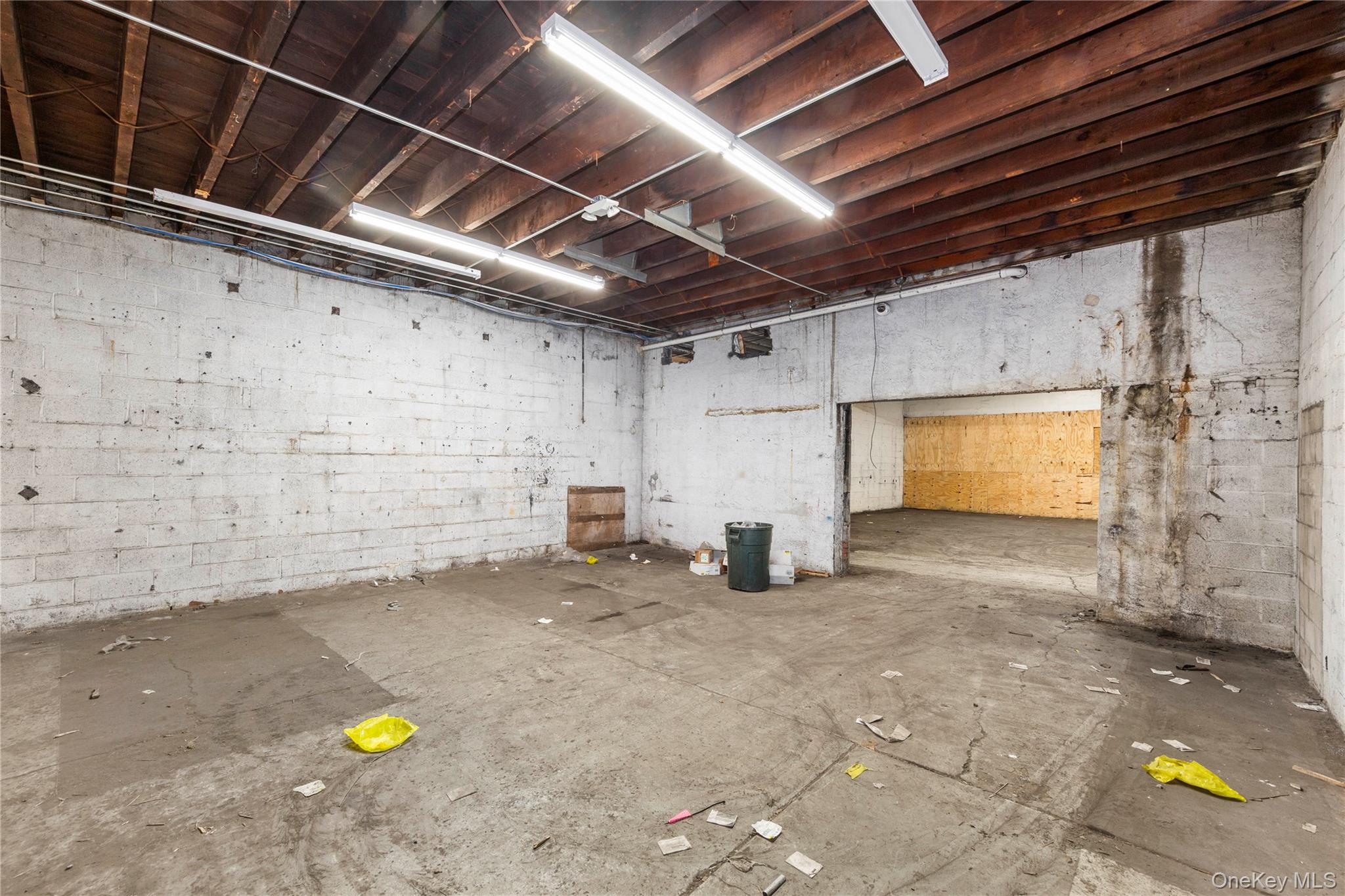 #8 photo, 627 W Merrick Road, ナッソー郡 Valley Stream , NY 11580