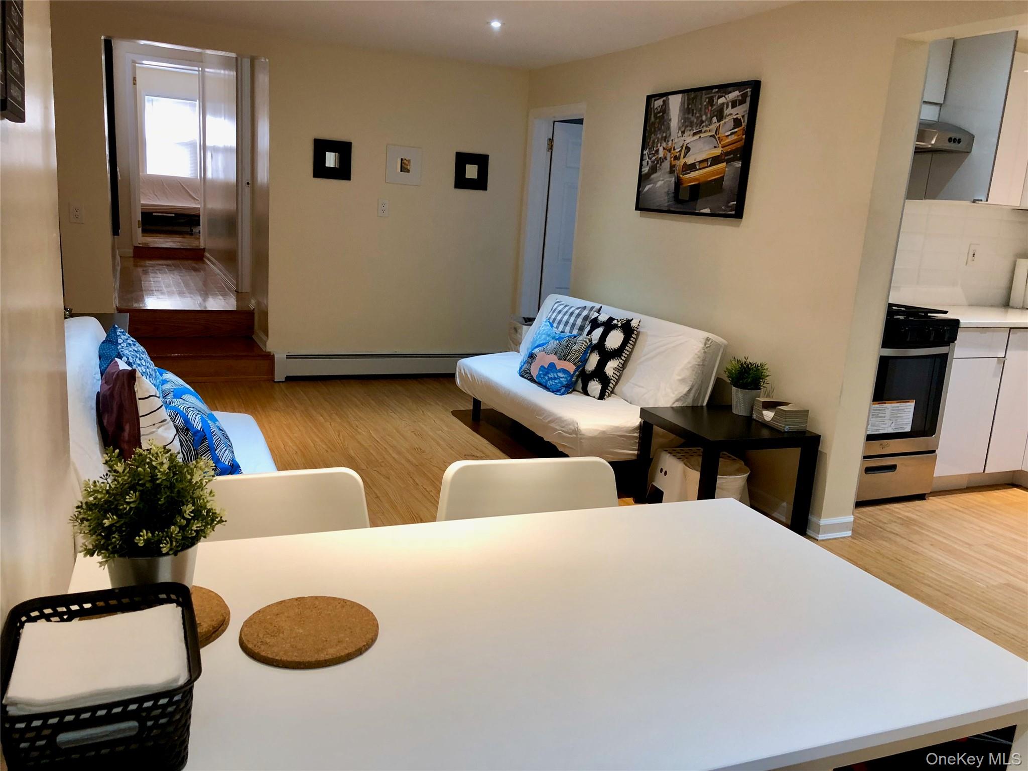 #11 photo, 40-37 24 Street, クイーンズ区 Long Island City , NY 11101