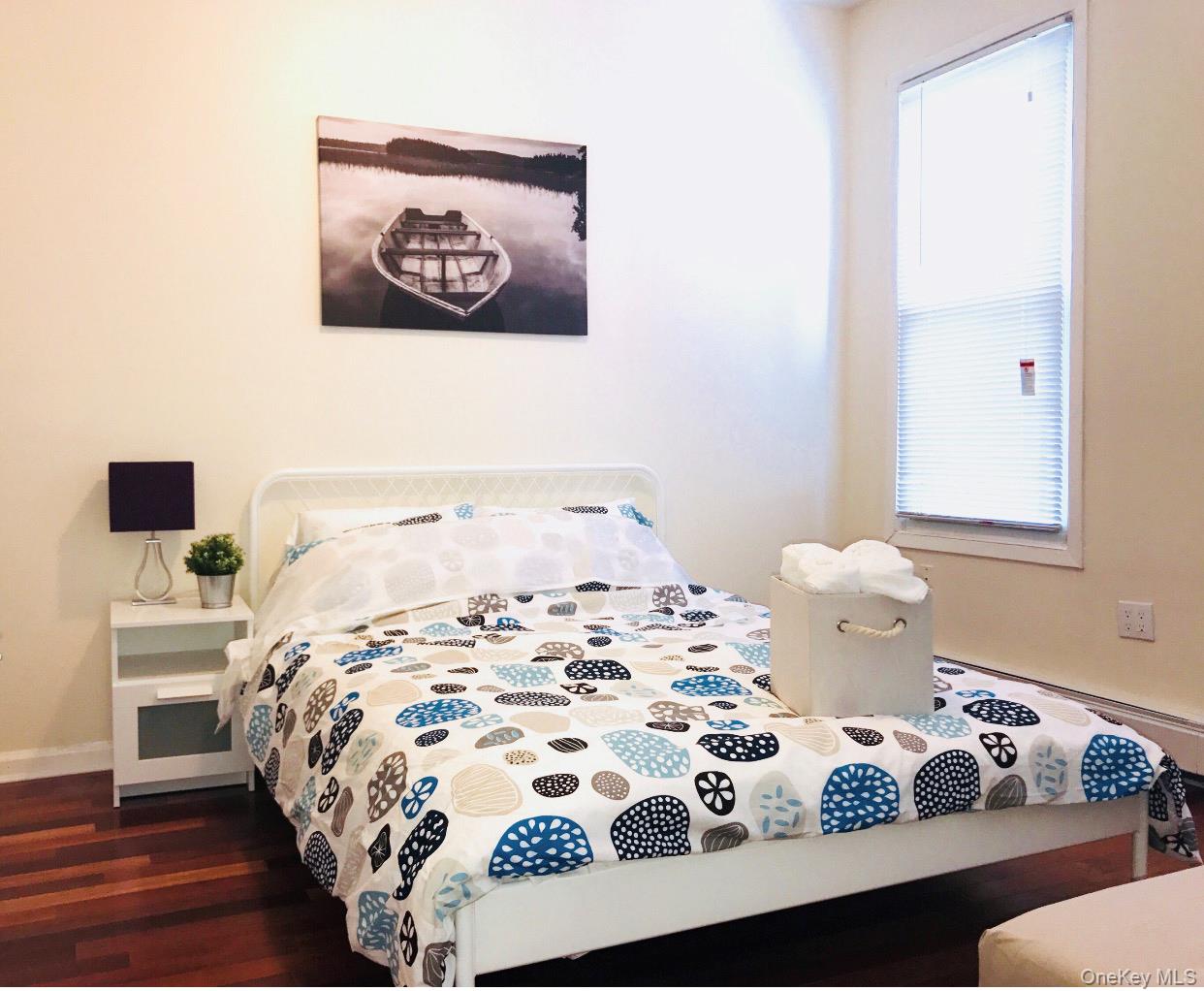 #12 photo, 40-37 24 Street, クイーンズ区 Long Island City , NY 11101