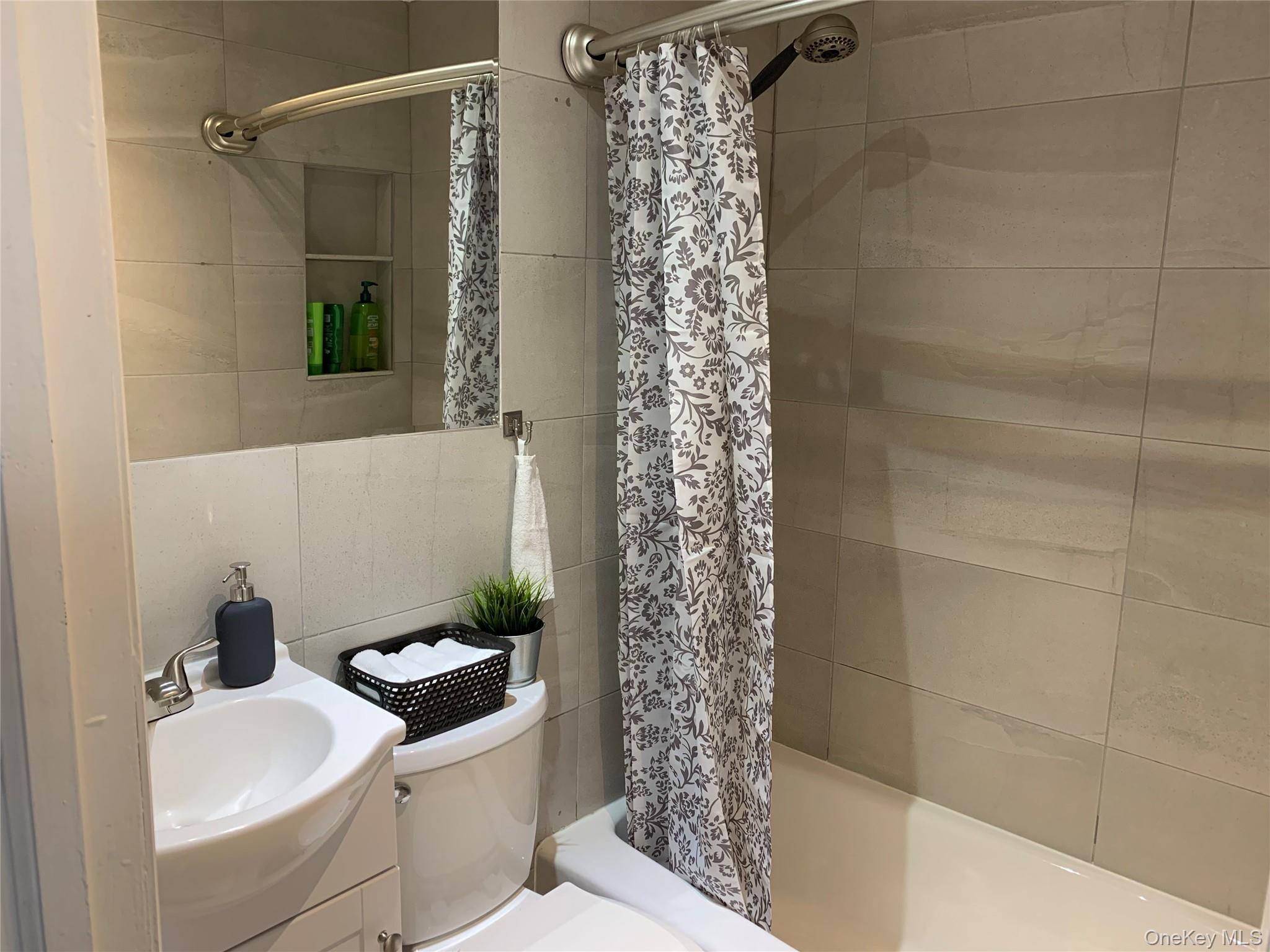 #13 photo, 40-37 24 Street, クイーンズ区 Long Island City , NY 11101