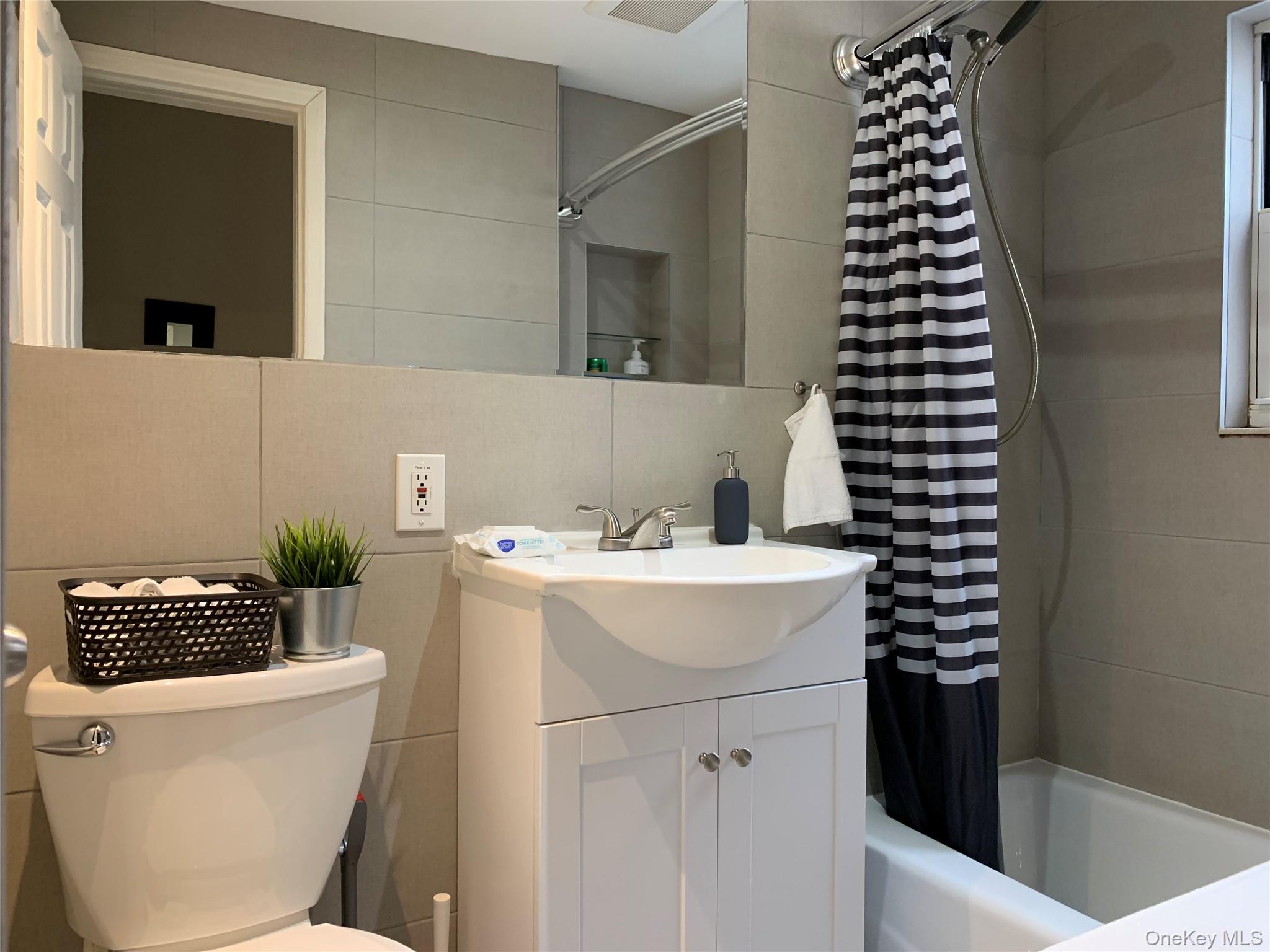 #14 photo, 40-37 24 Street, クイーンズ区 Long Island City , NY 11101