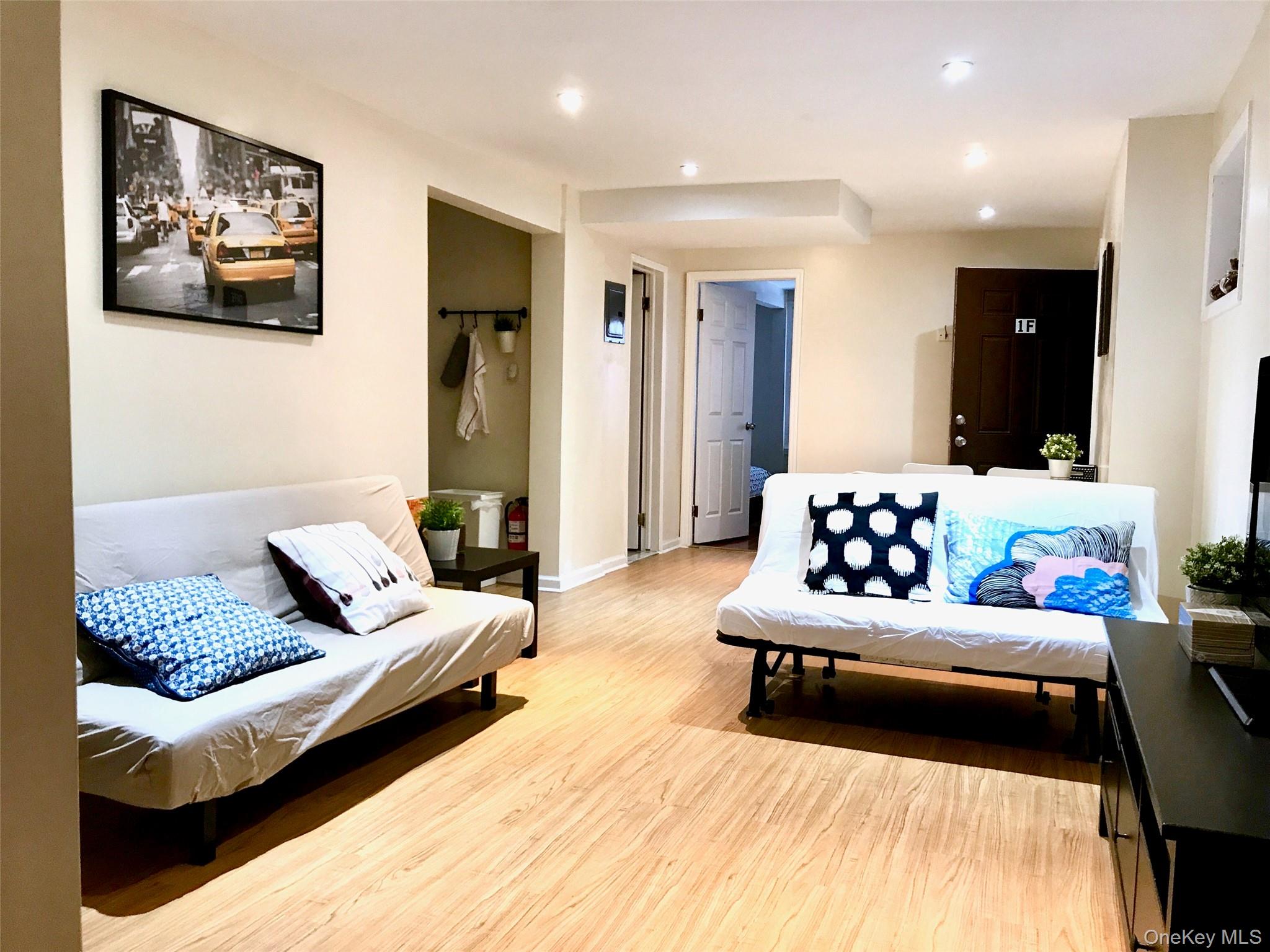 #8 photo, 40-37 24 Street, クイーンズ区 Long Island City , NY 11101