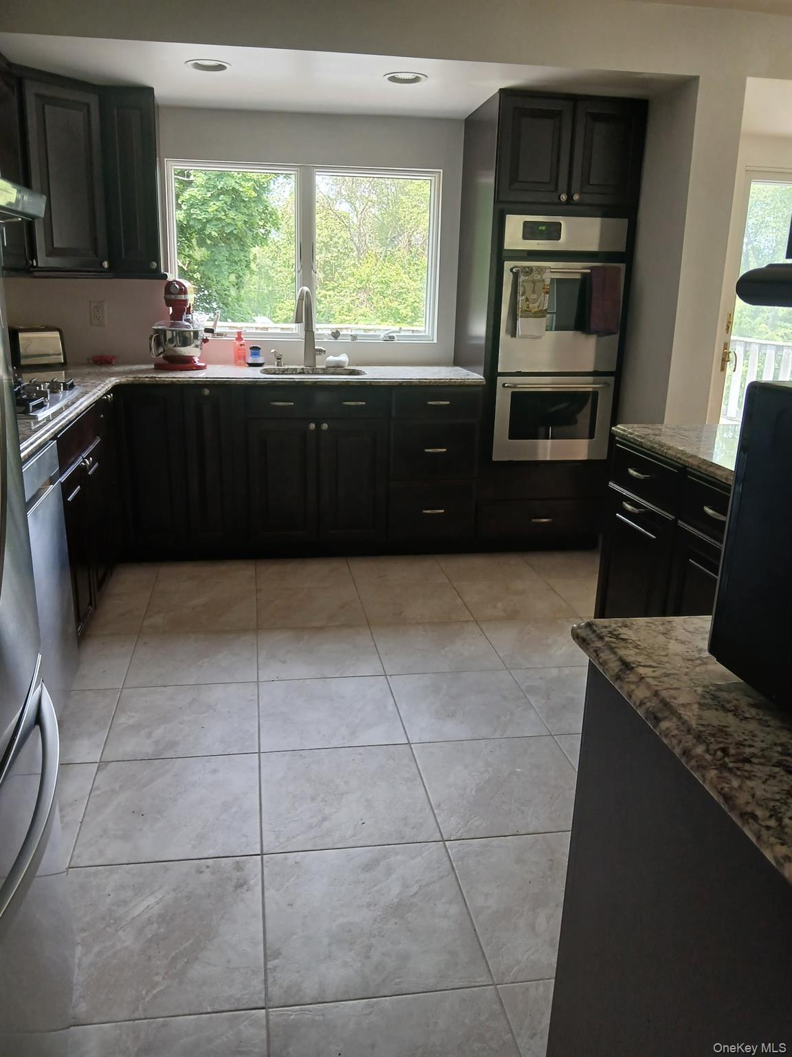 #4 photo, 11 Dale Lane, Hauppauge , NY 11788