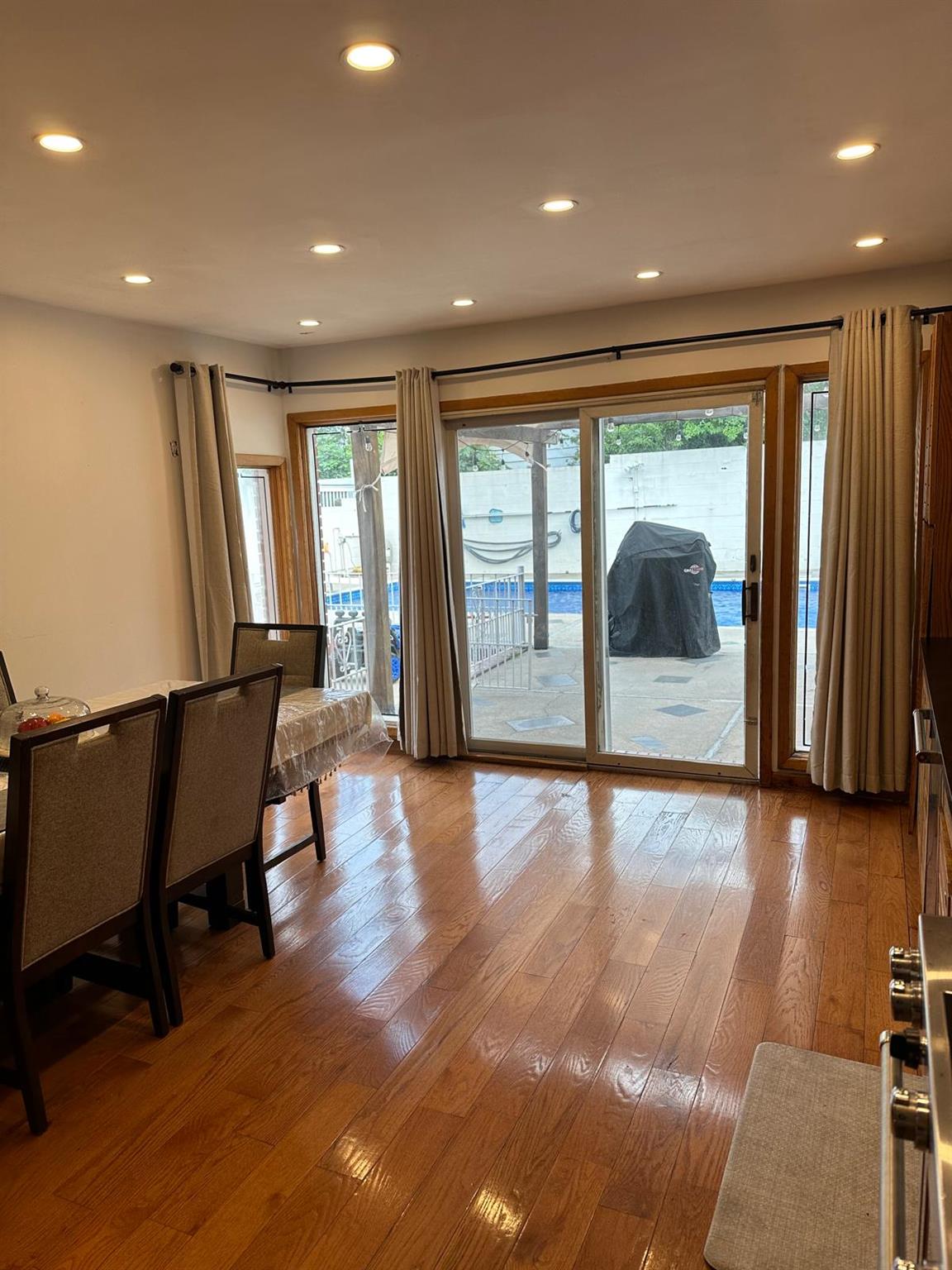 #3 photo, 151-60 7 Avenue, クイーンズ区 Whitestone , NY 11357