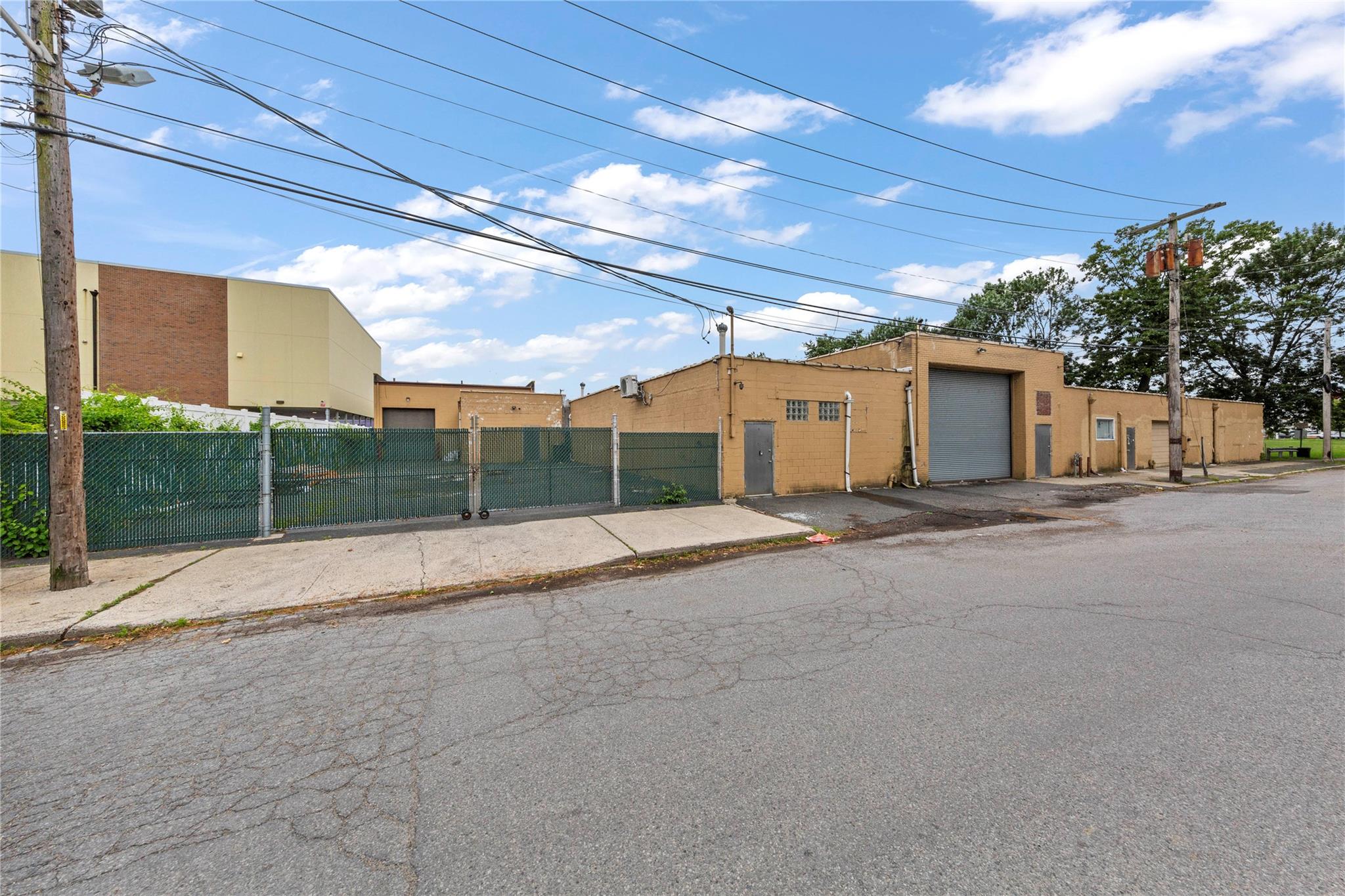 #1 photo, 633 W Merrick Road, Valley Stream , NY 11580