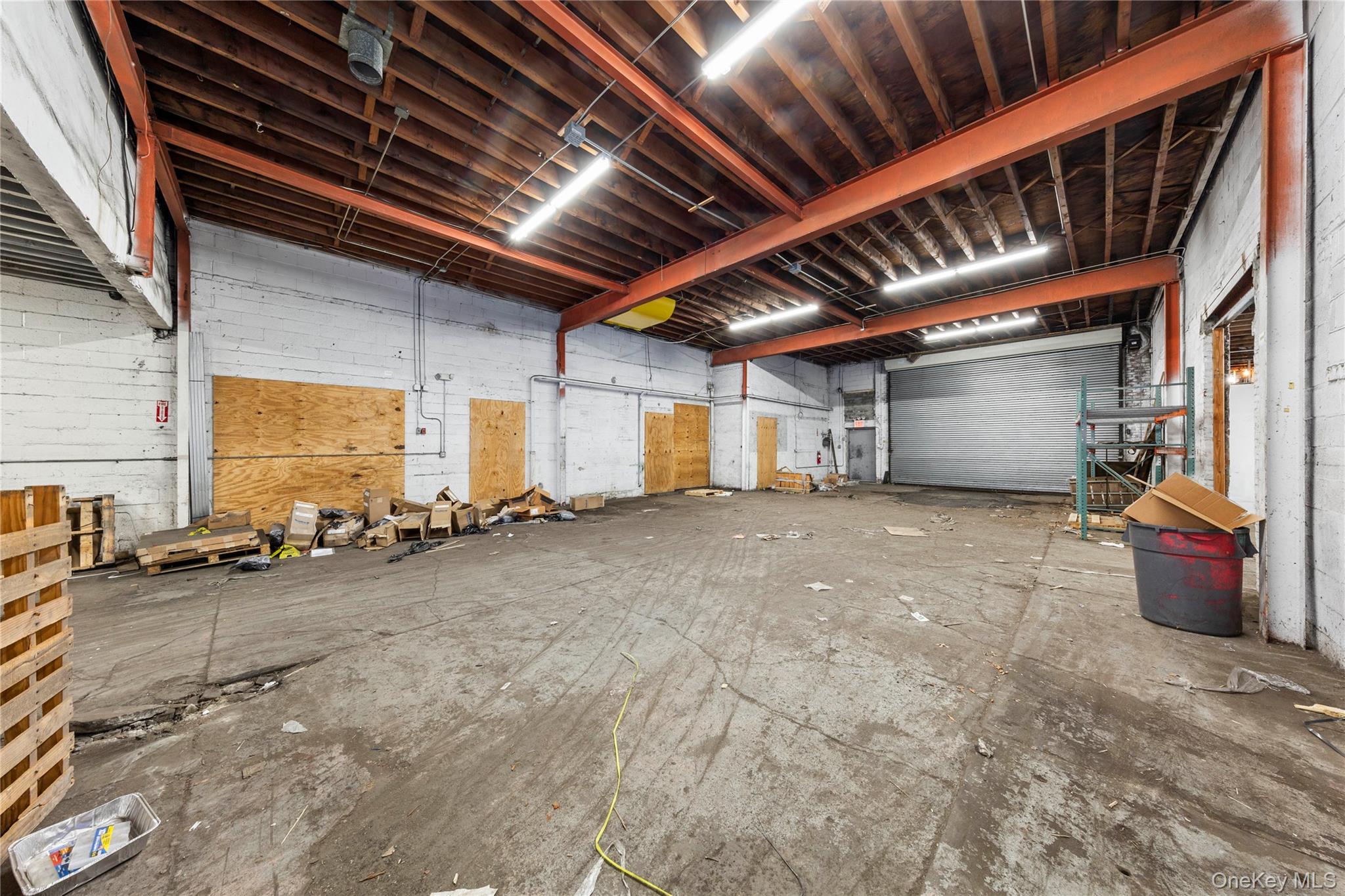 #16 photo, 633 W Merrick Road, ナッソー郡 Valley Stream , NY 11580