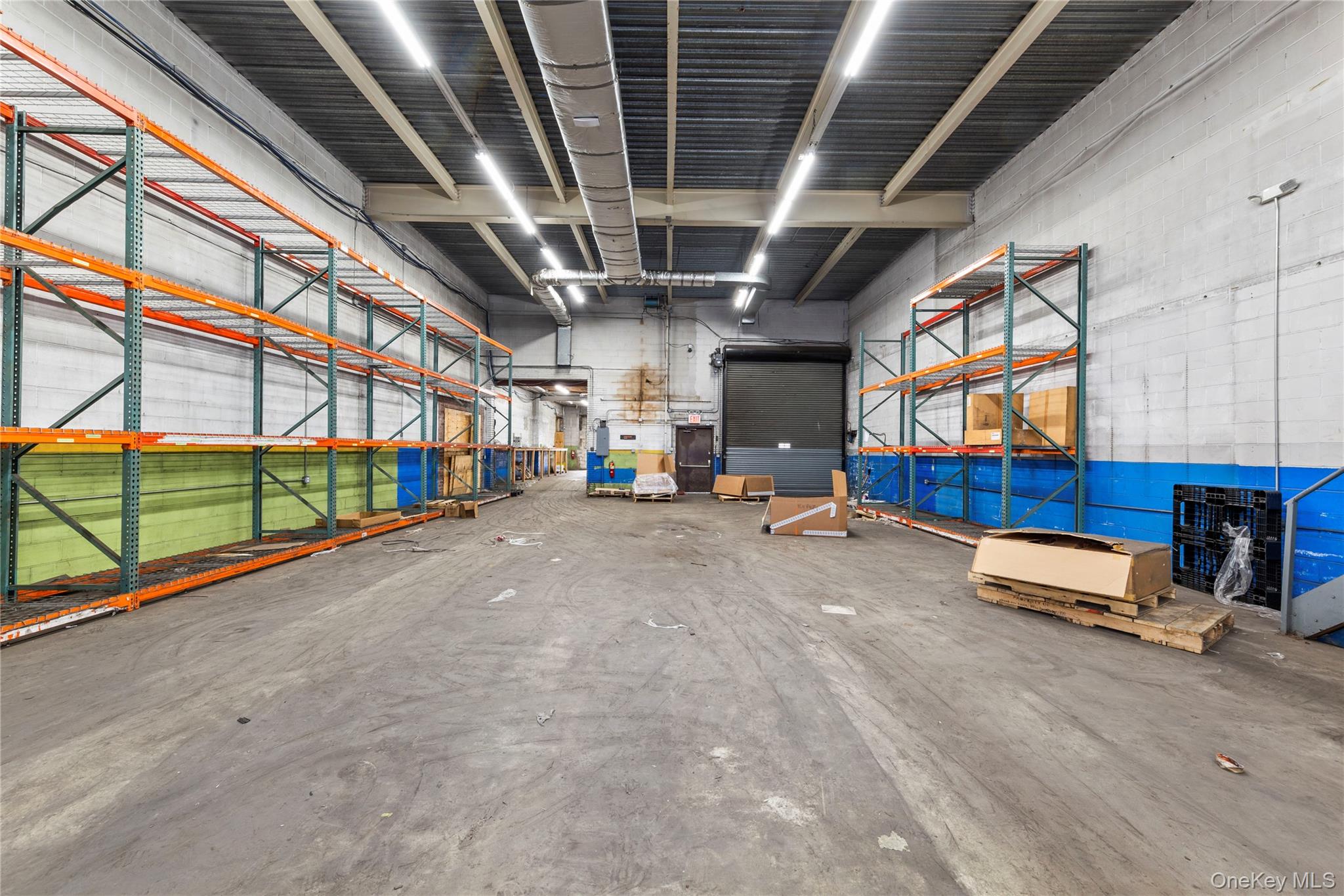 #8 photo, 633 W Merrick Road, ナッソー郡 Valley Stream , NY 11580