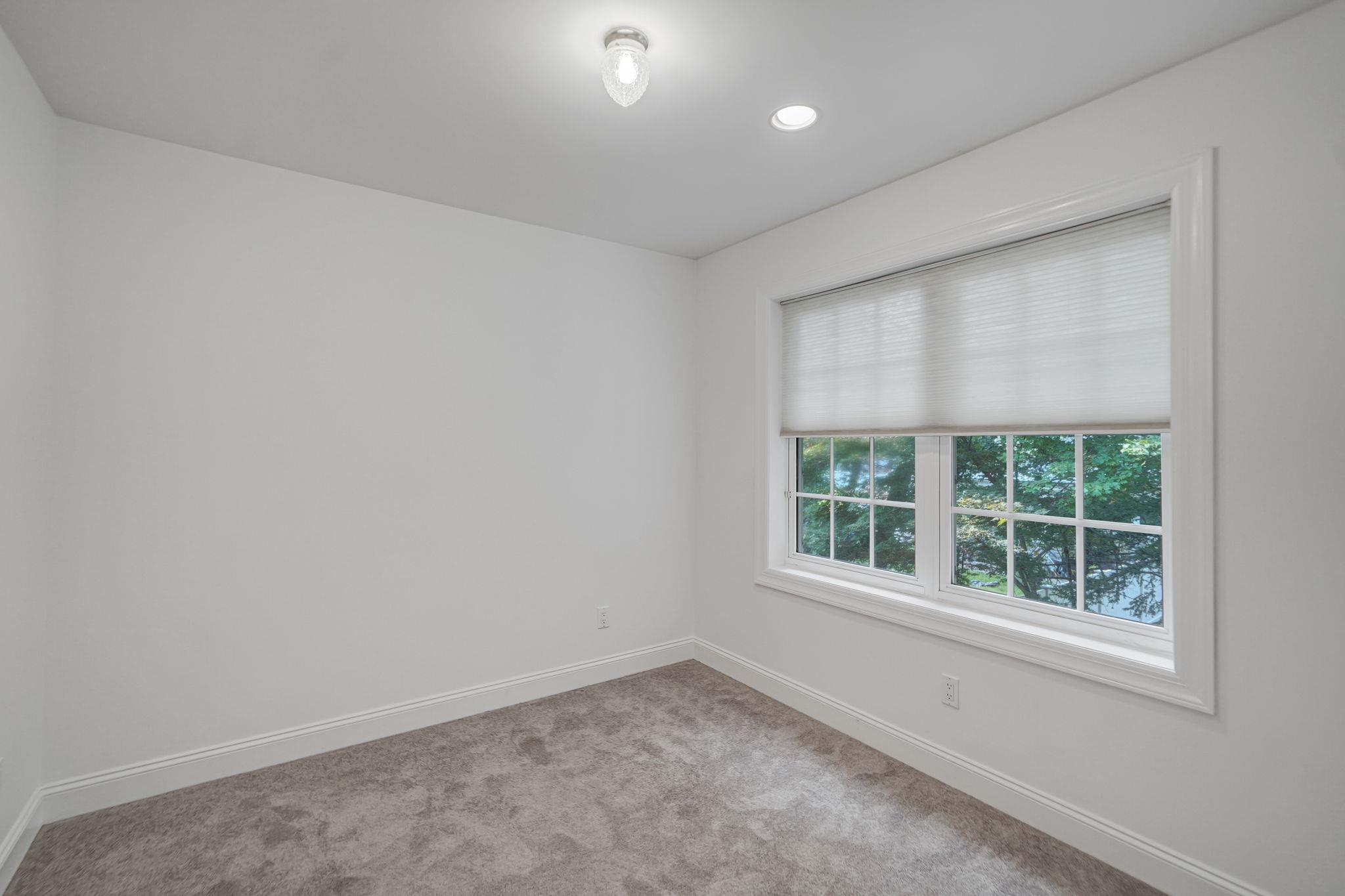 #10 photo, 1126 Savoy Drive, Melville , NY 11747