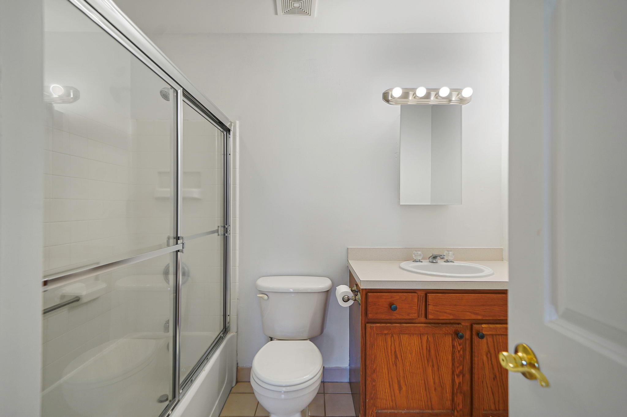 #17 photo, 1126 Savoy Drive, Melville , NY 11747