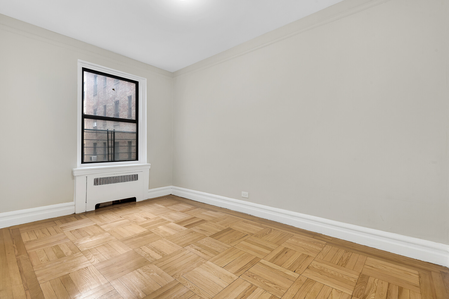 #11 photo, 3000 VALENTINE Avenue, ブロンクス区 Norwood , NY 10458