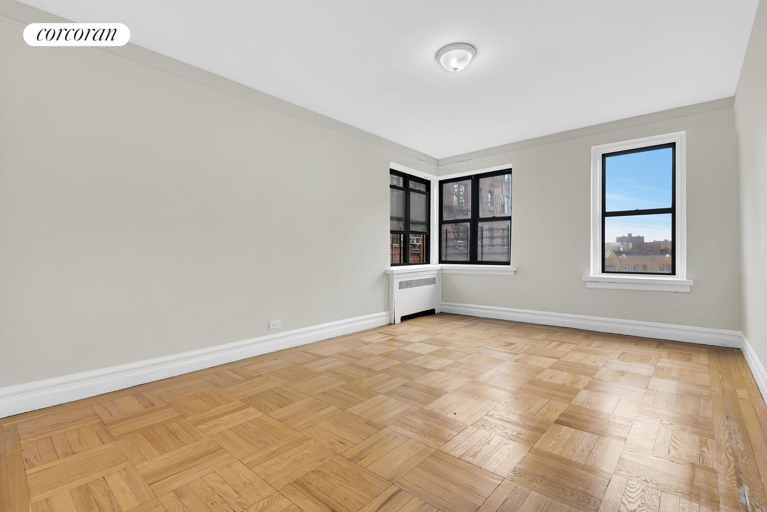 #4 photo, 3000 VALENTINE Avenue, ブロンクス区 Norwood , NY 10458